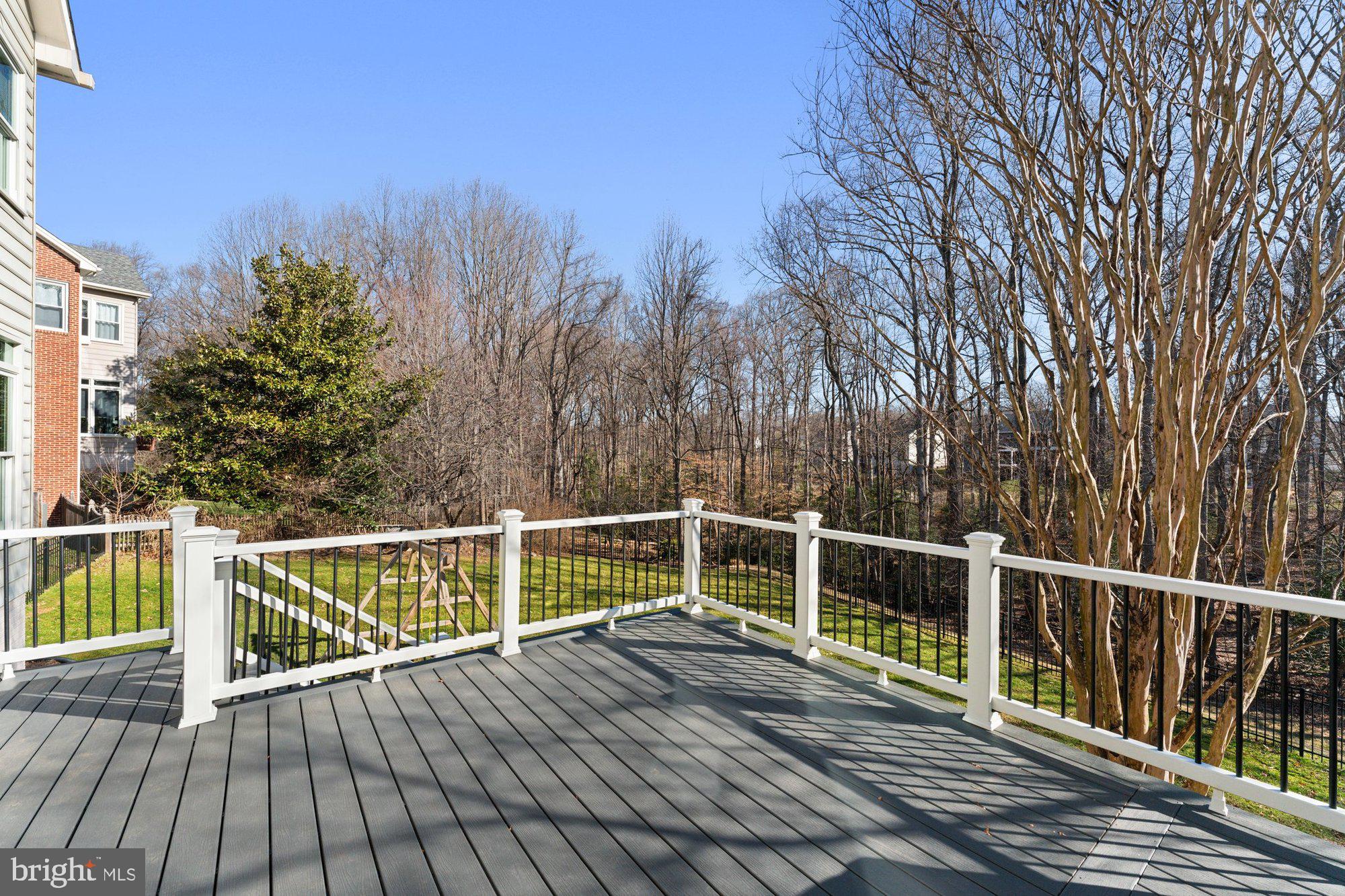 MANORS AT WOLF TRAP - Residential