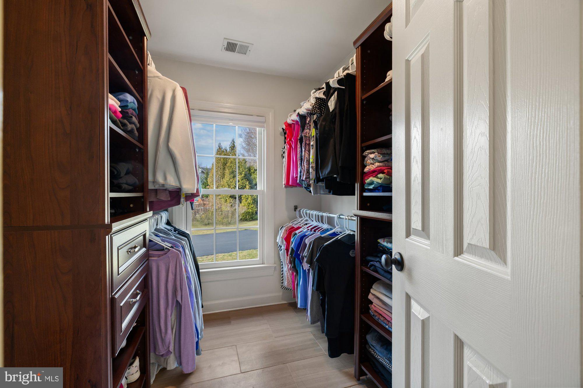 MANORS AT WOLF TRAP - Residential