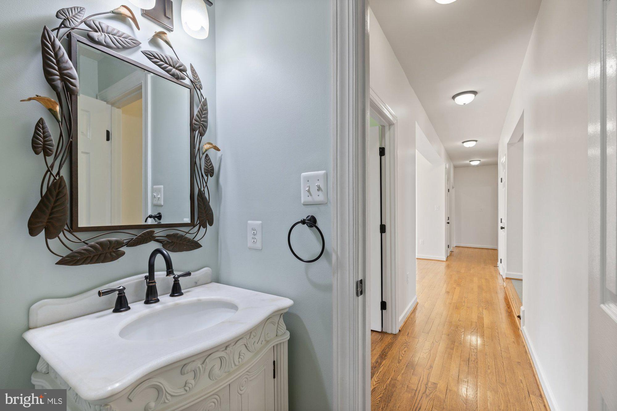 MANORS AT WOLF TRAP - Residential