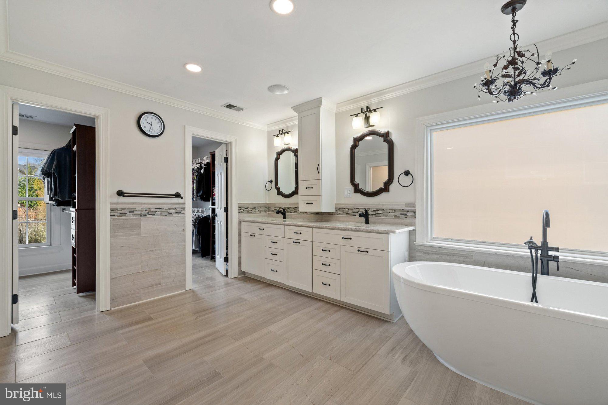 MANORS AT WOLF TRAP - Residential