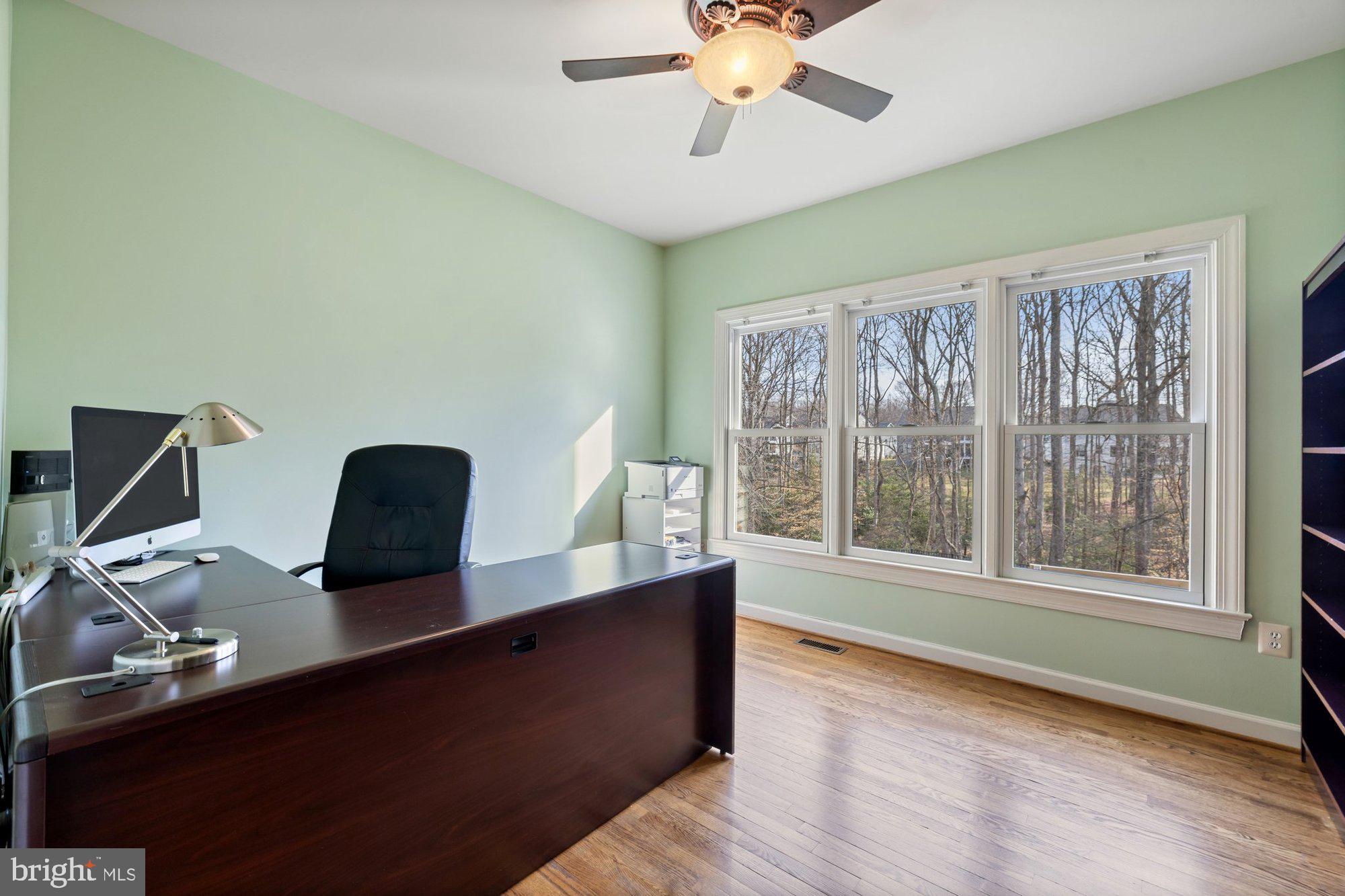 MANORS AT WOLF TRAP - Residential