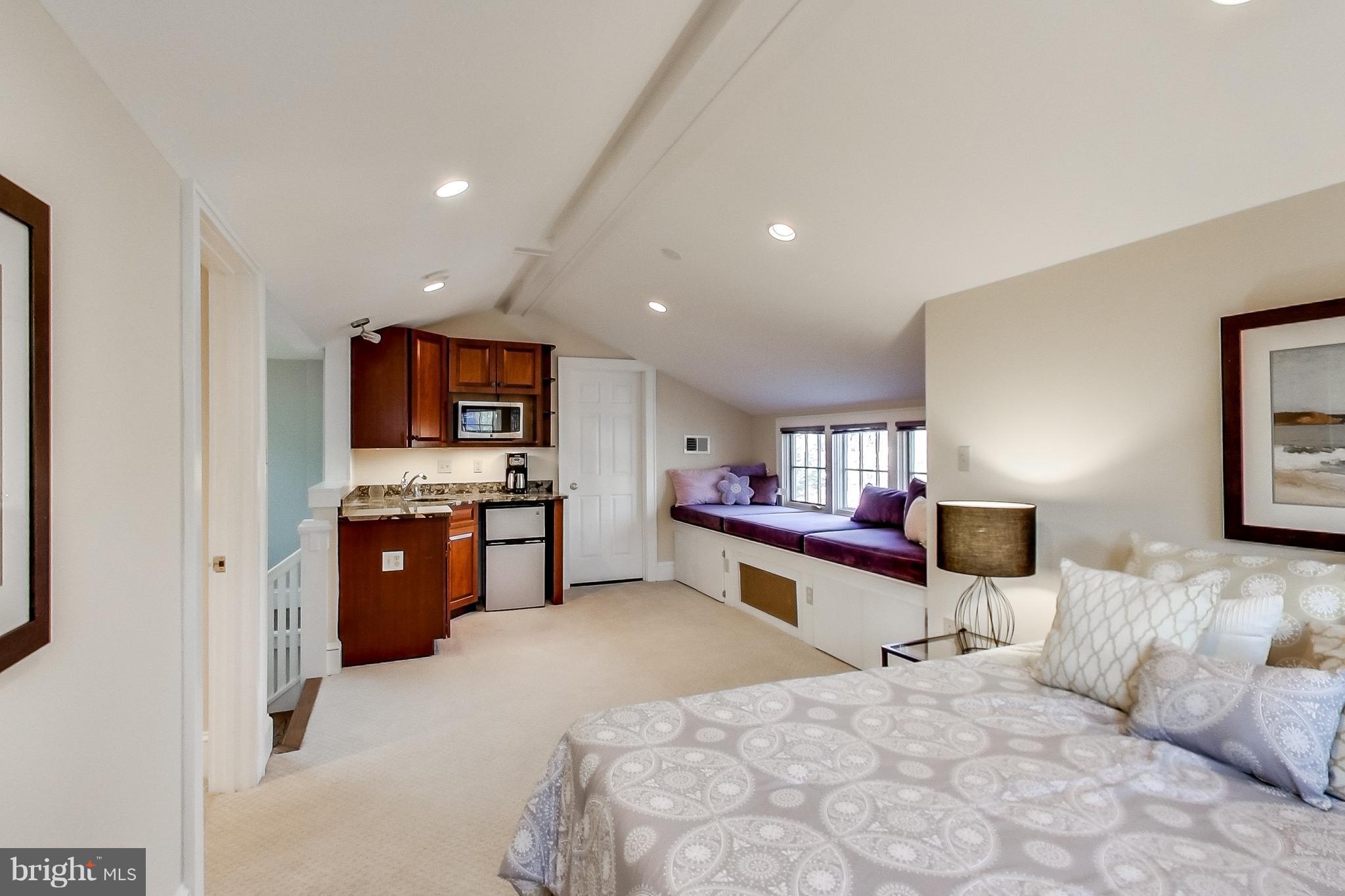 CHEVY CHASE PARK - Residential