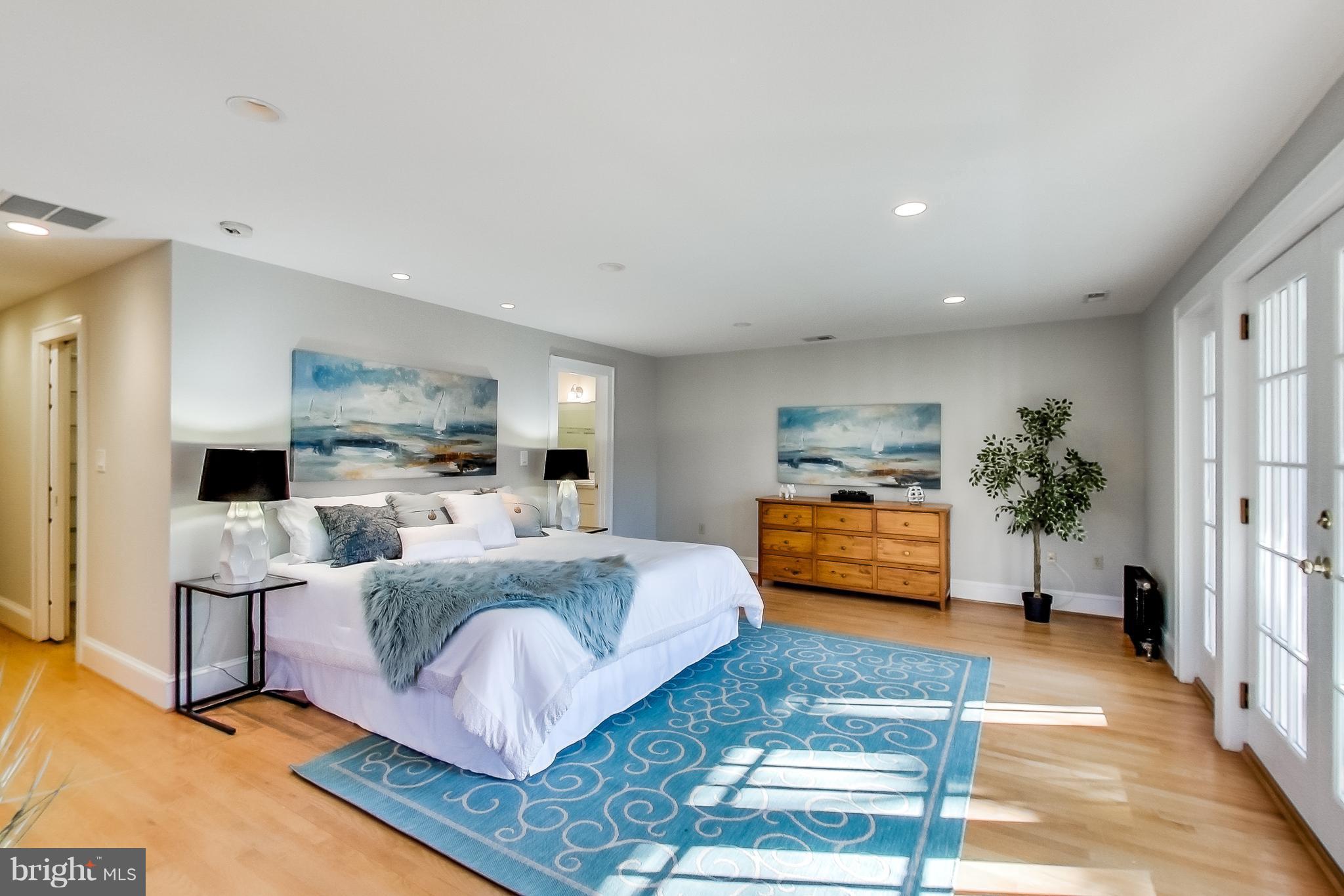 CHEVY CHASE PARK - Residential