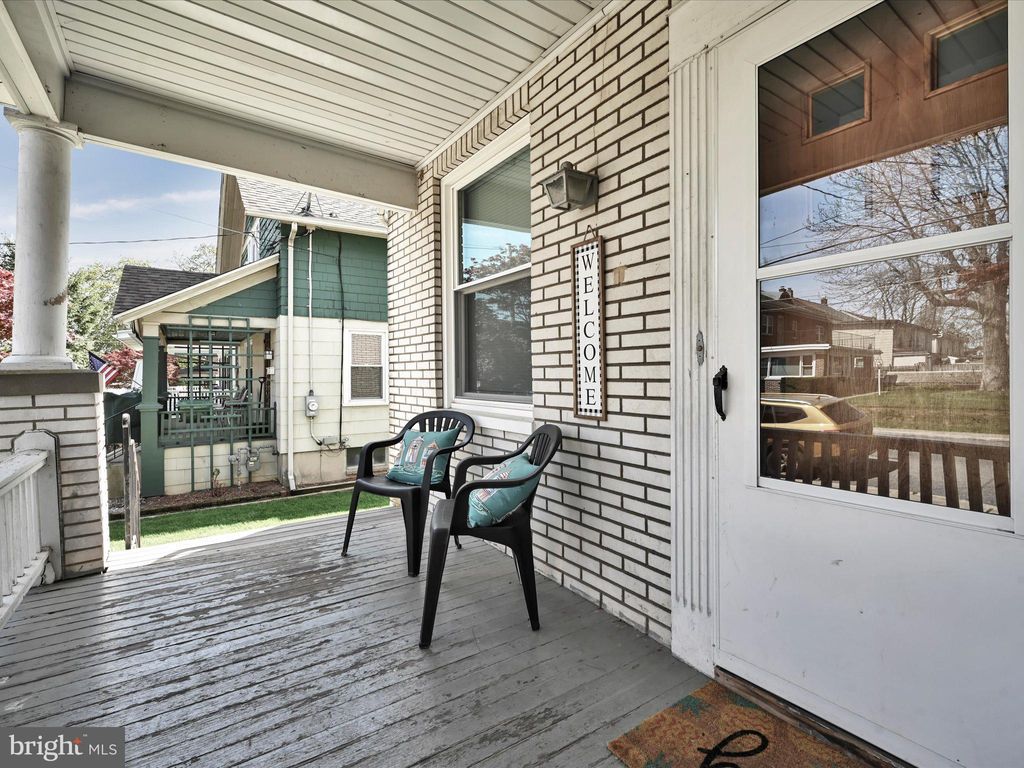 Photo of 112 N POPLAR ST, ELIZABETHTOWN, PA 17022 (MLS # PALA2033666)