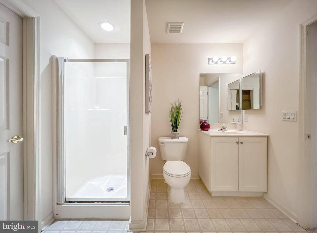 VILLAS OF NEWTOWN - Residential