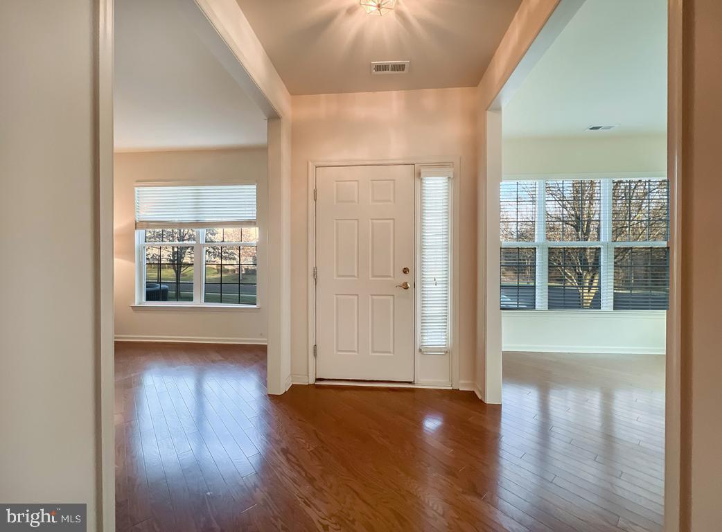 VILLAS OF NEWTOWN - Residential