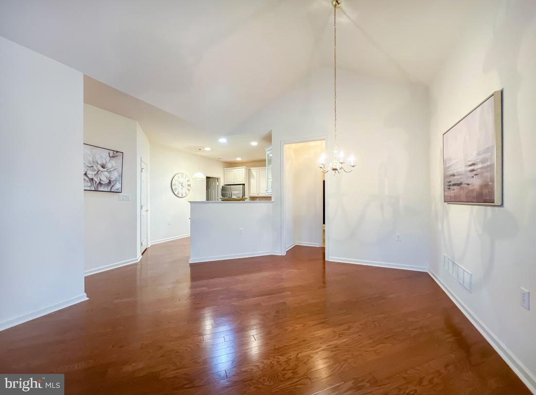 VILLAS OF NEWTOWN - Residential