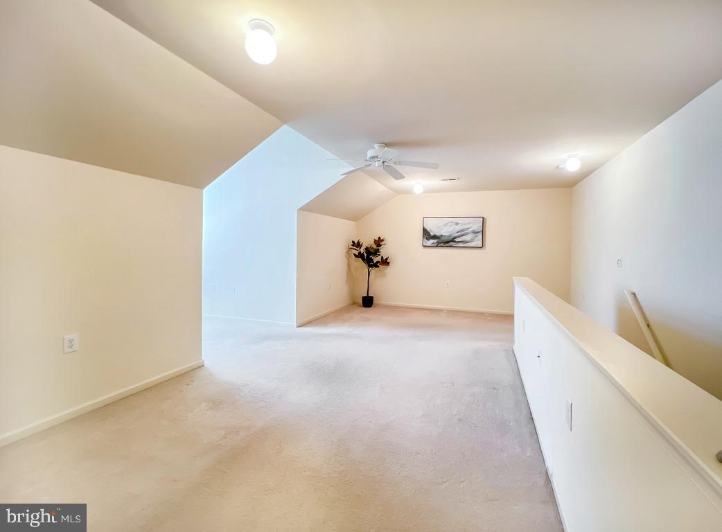 VILLAS OF NEWTOWN - Residential