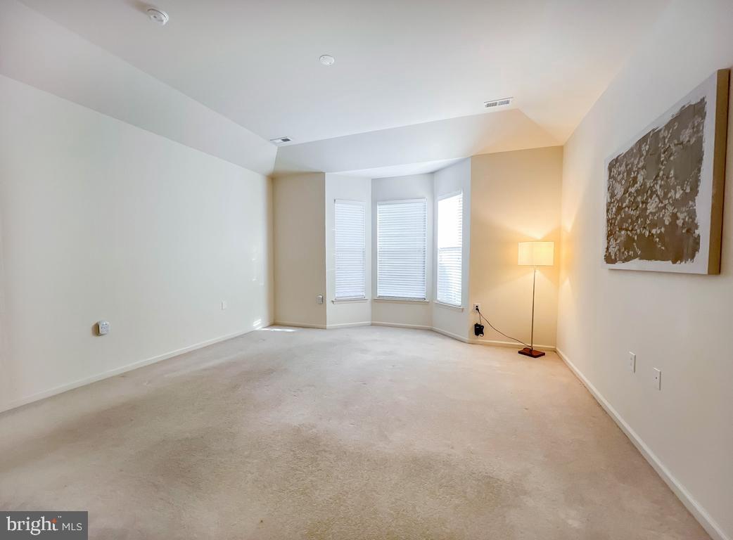 VILLAS OF NEWTOWN - Residential