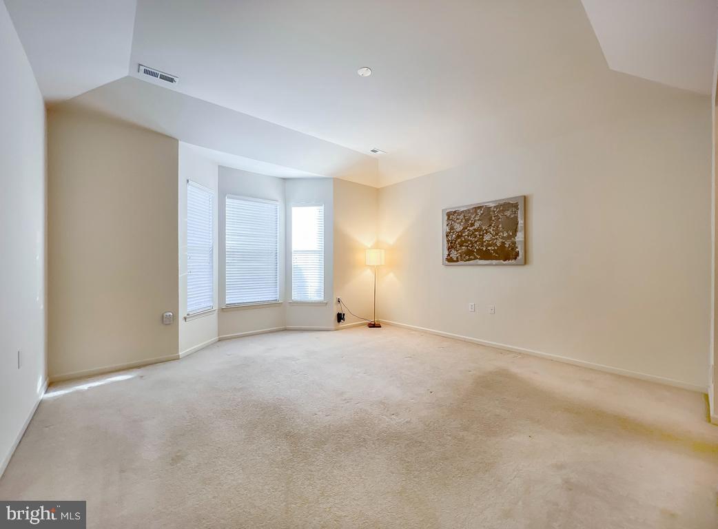 VILLAS OF NEWTOWN - Residential