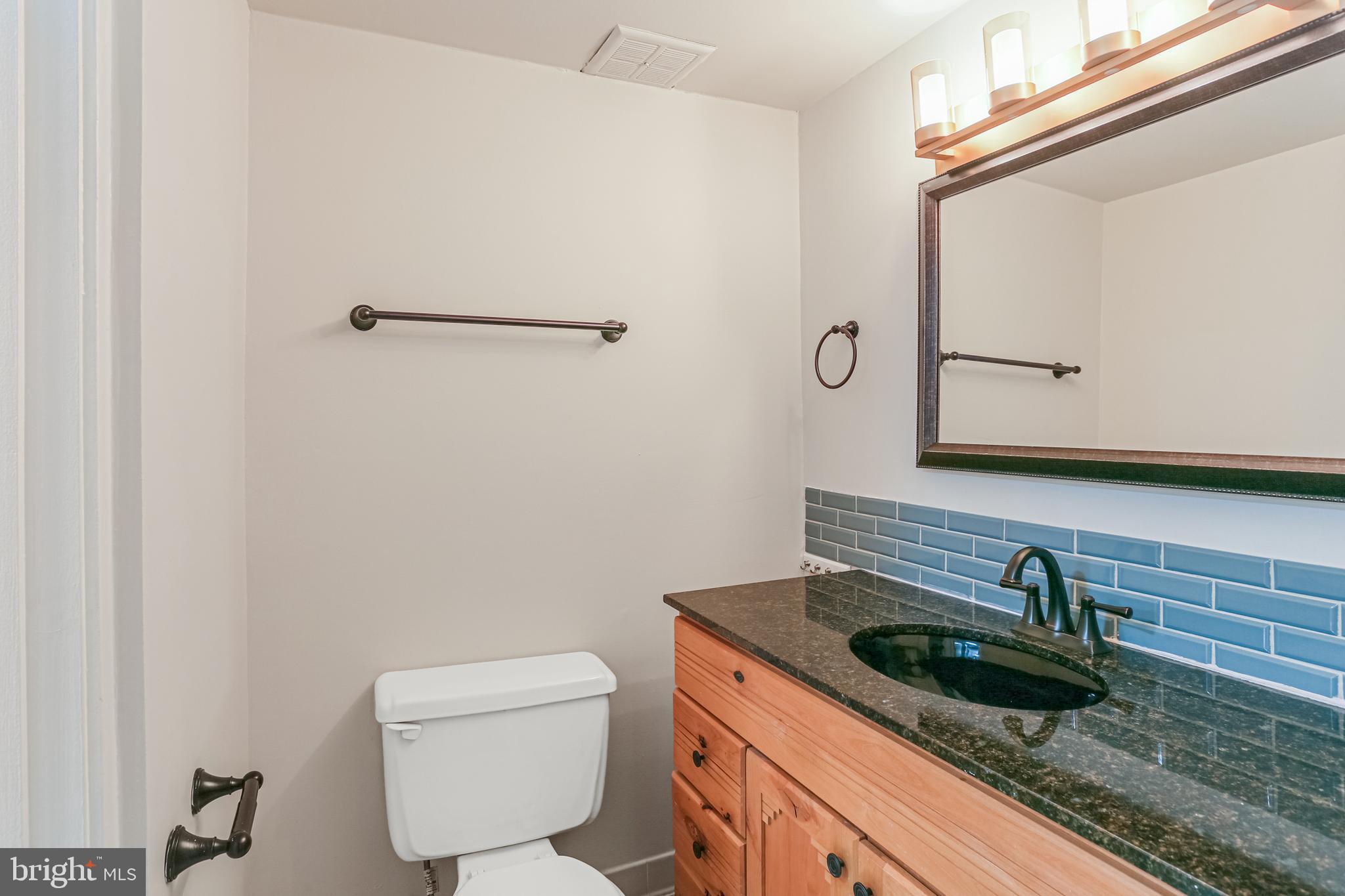 VOM VILLAGE CENTER - Residential Lease