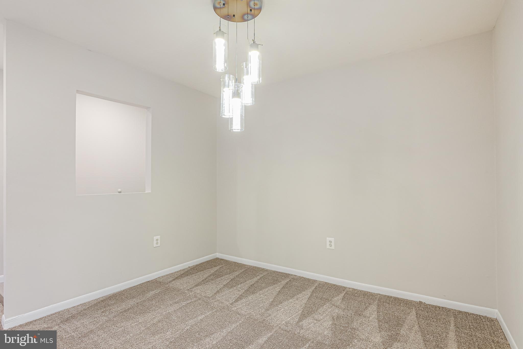 VOM VILLAGE CENTER - Residential Lease