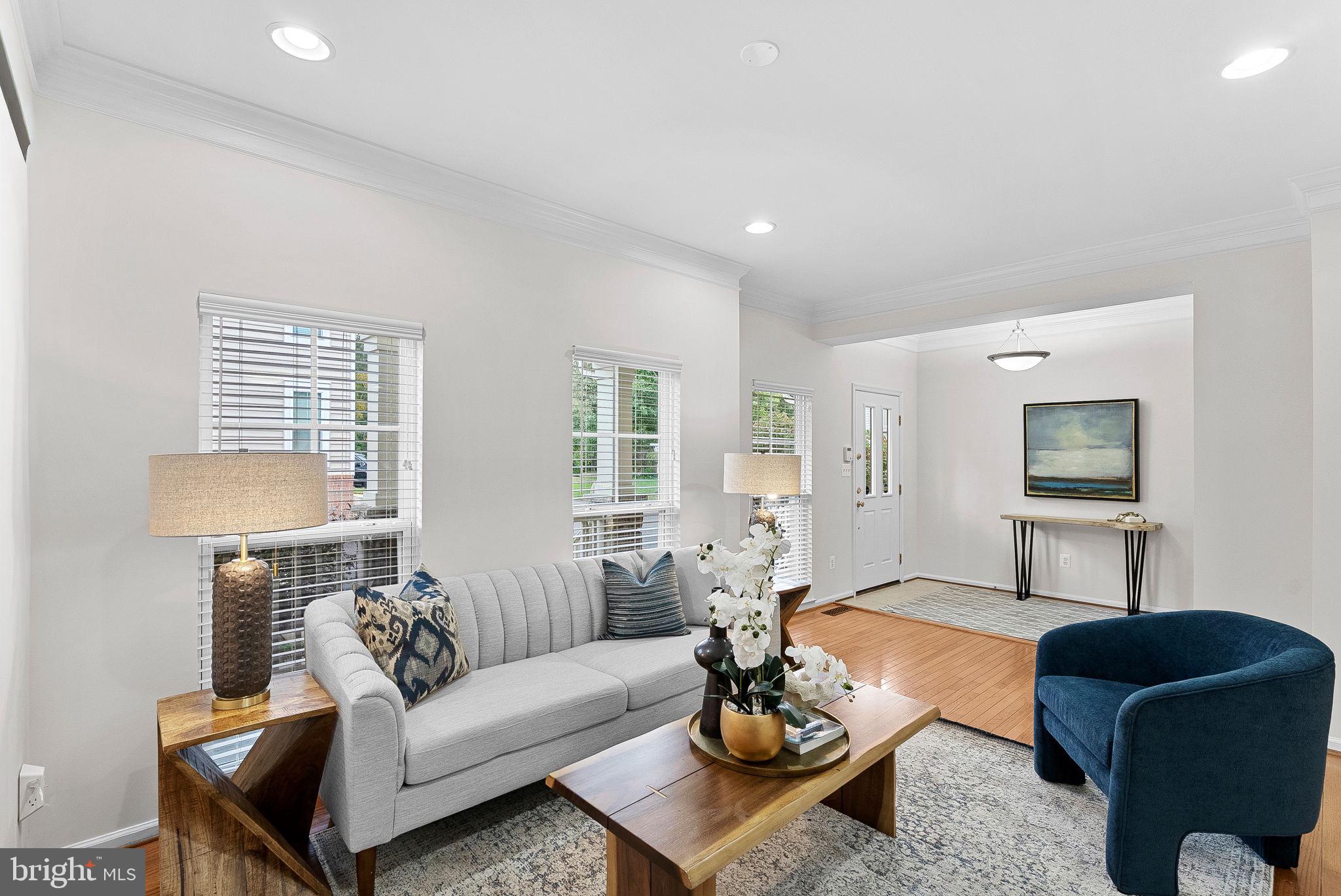 LORTON TOWN CNTR LANDBAY - Residential