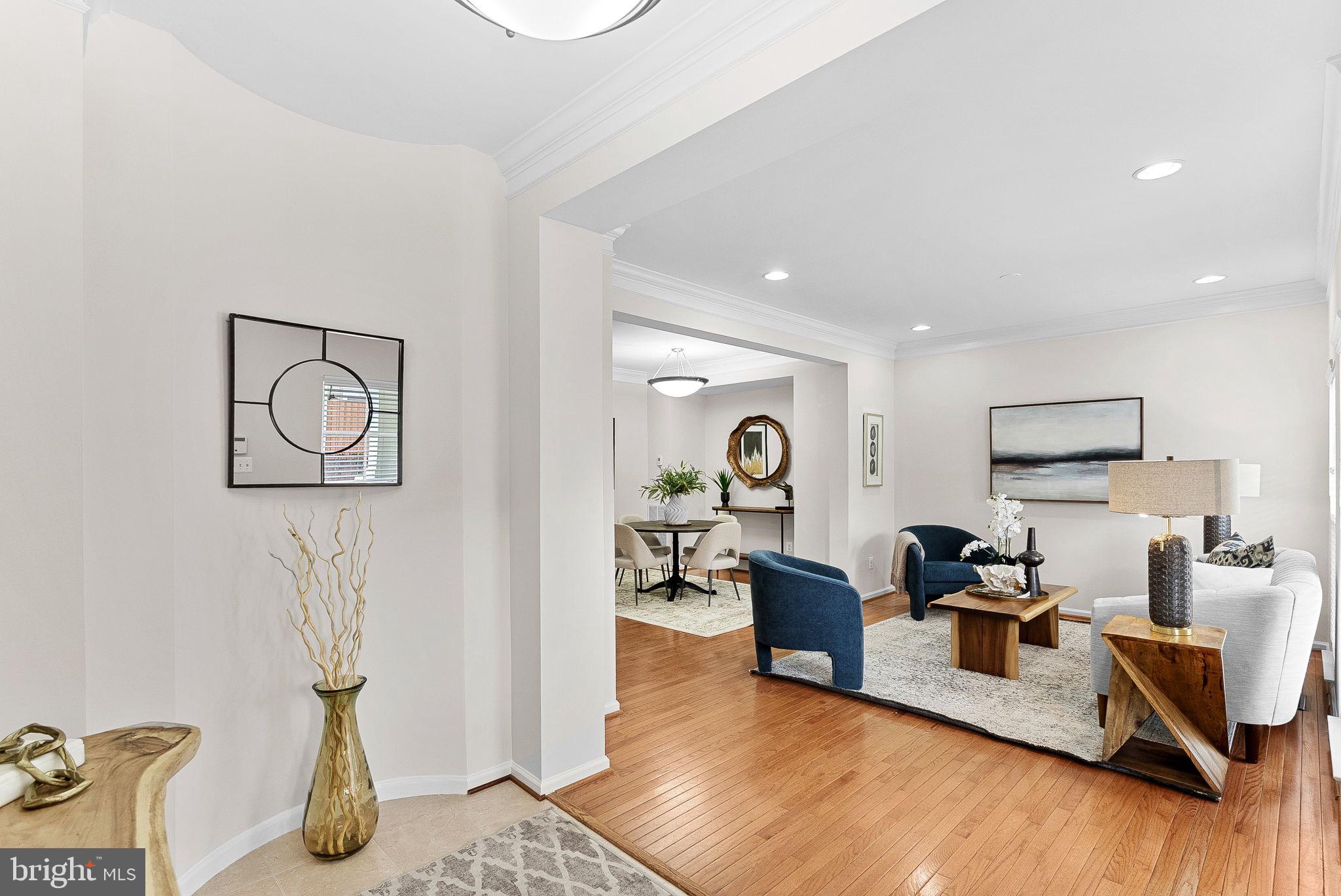 LORTON TOWN CNTR LANDBAY - Residential