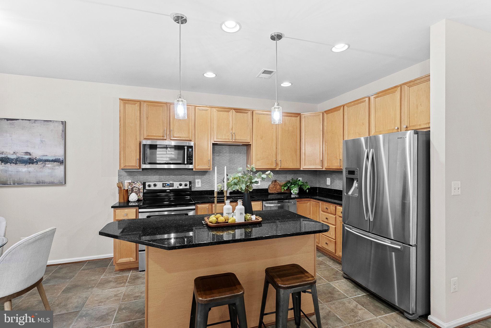 LORTON TOWN CNTR LANDBAY - Residential