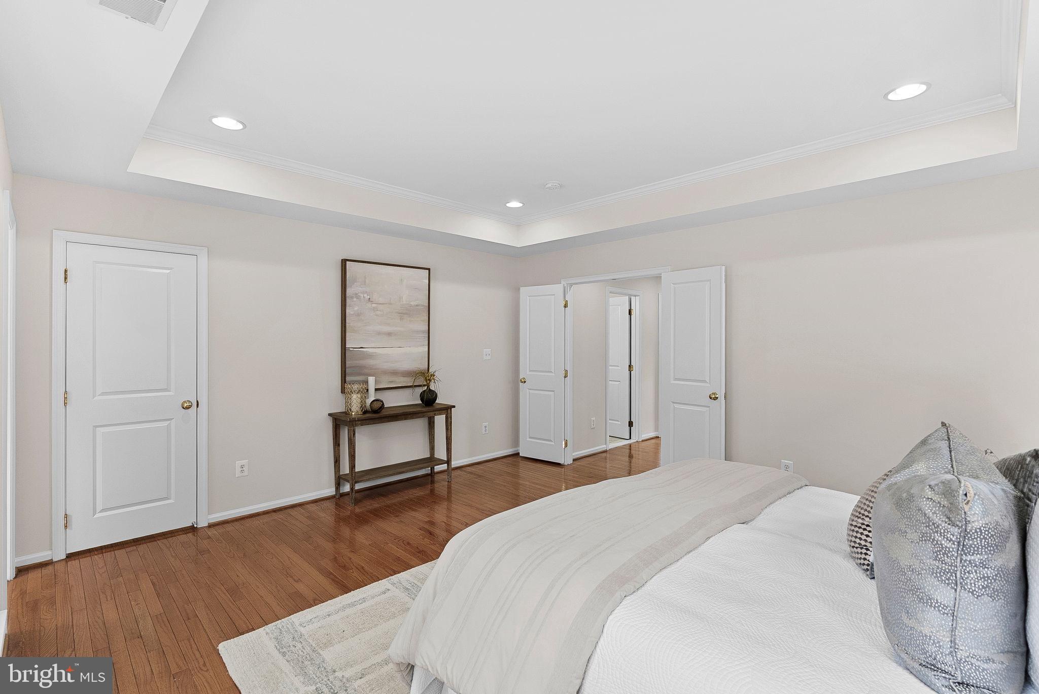 LORTON TOWN CNTR LANDBAY - Residential