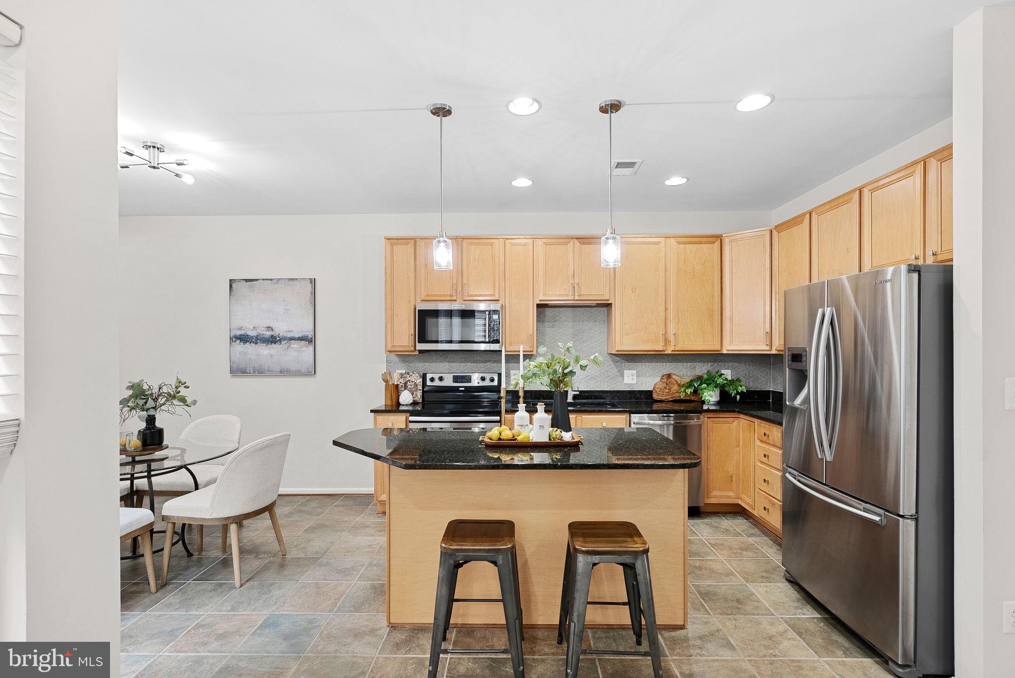 LORTON TOWN CNTR LANDBAY - Residential