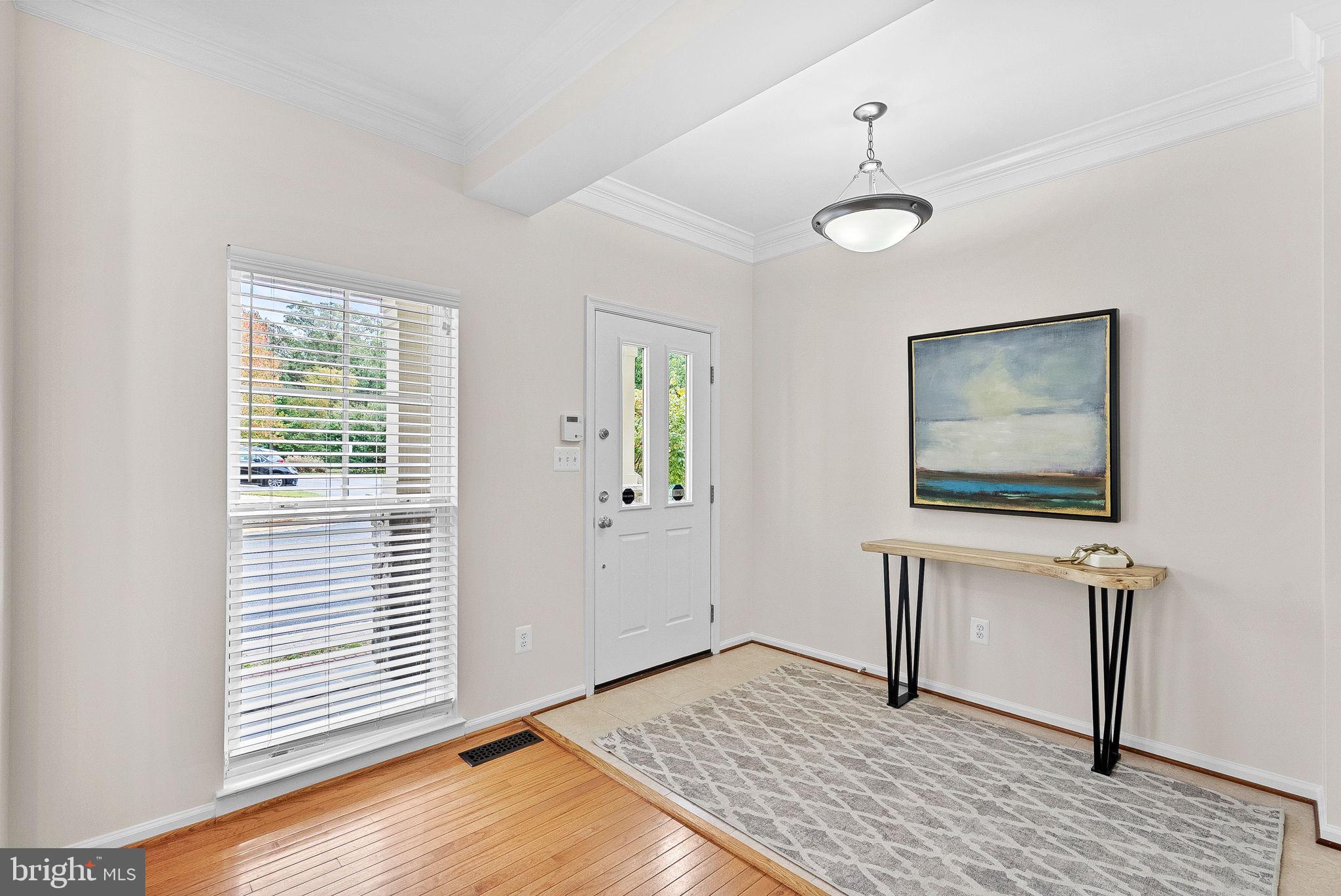 LORTON TOWN CNTR LANDBAY - Residential