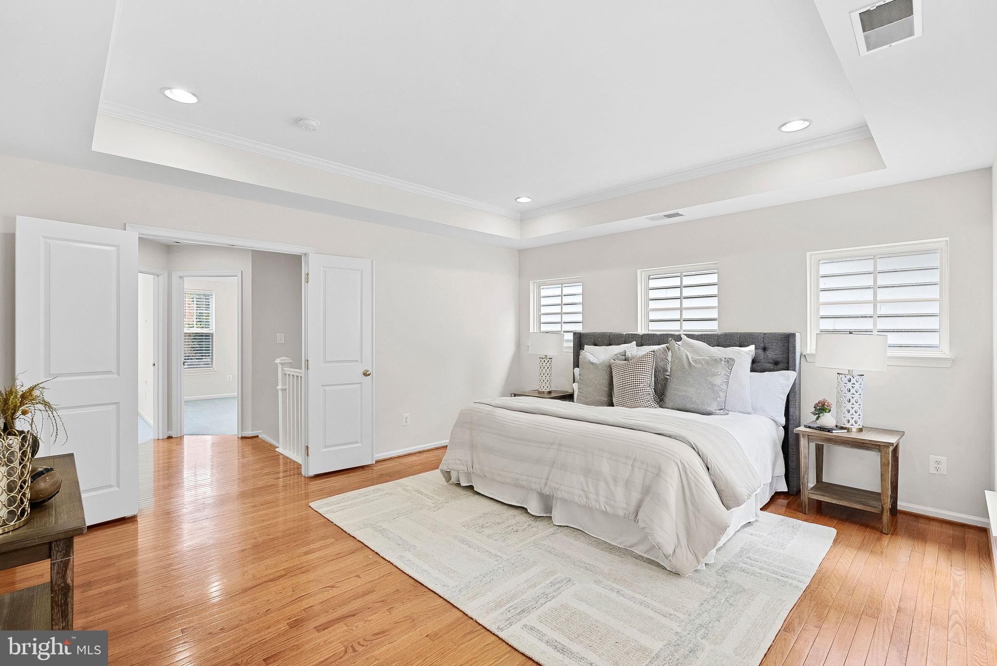 LORTON TOWN CNTR LANDBAY - Residential