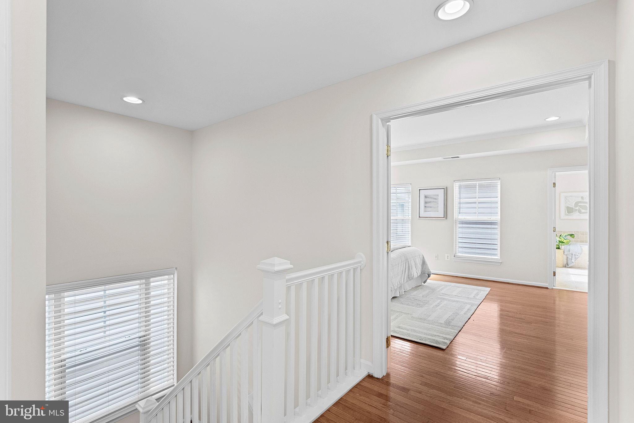 LORTON TOWN CNTR LANDBAY - Residential