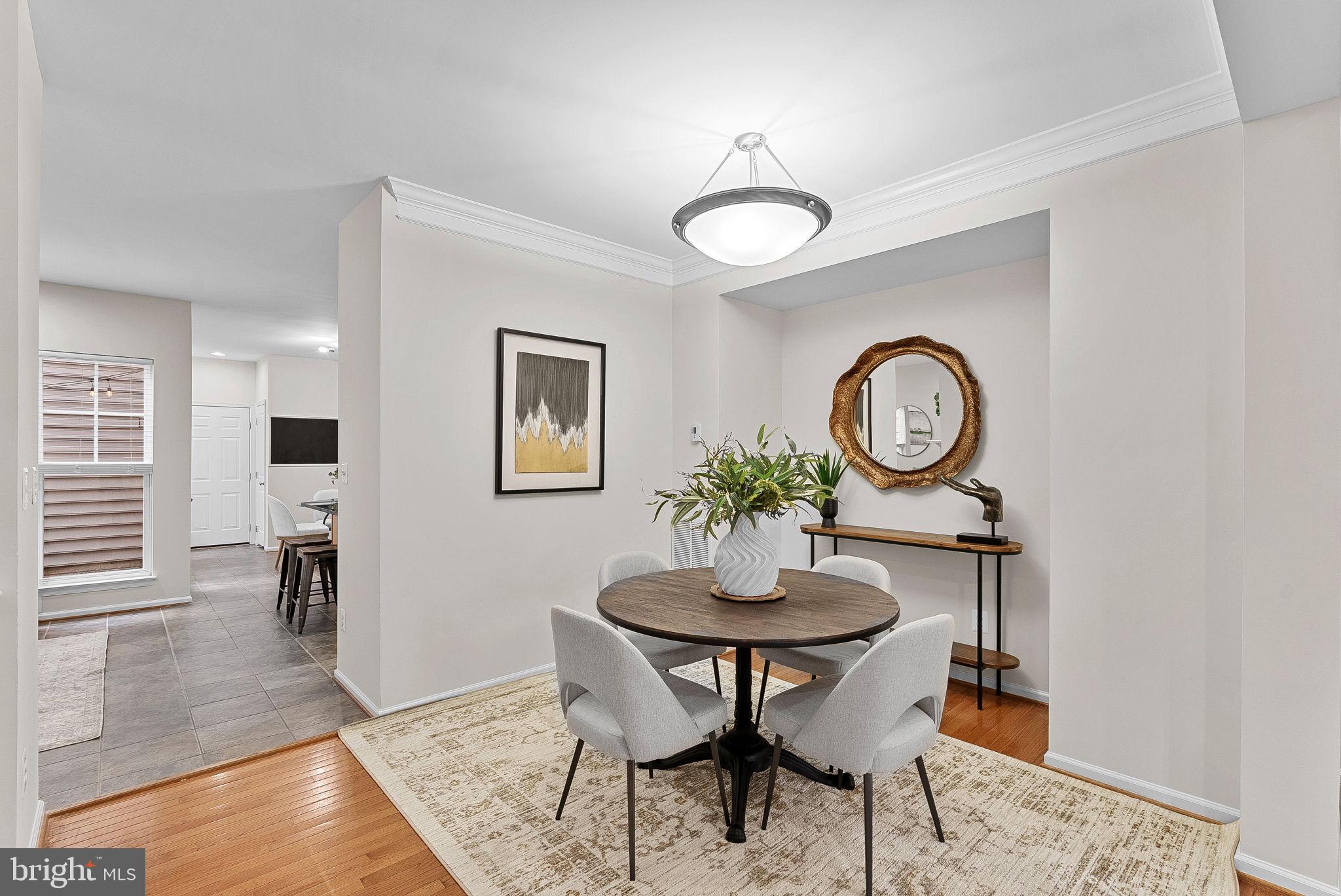 LORTON TOWN CNTR LANDBAY - Residential