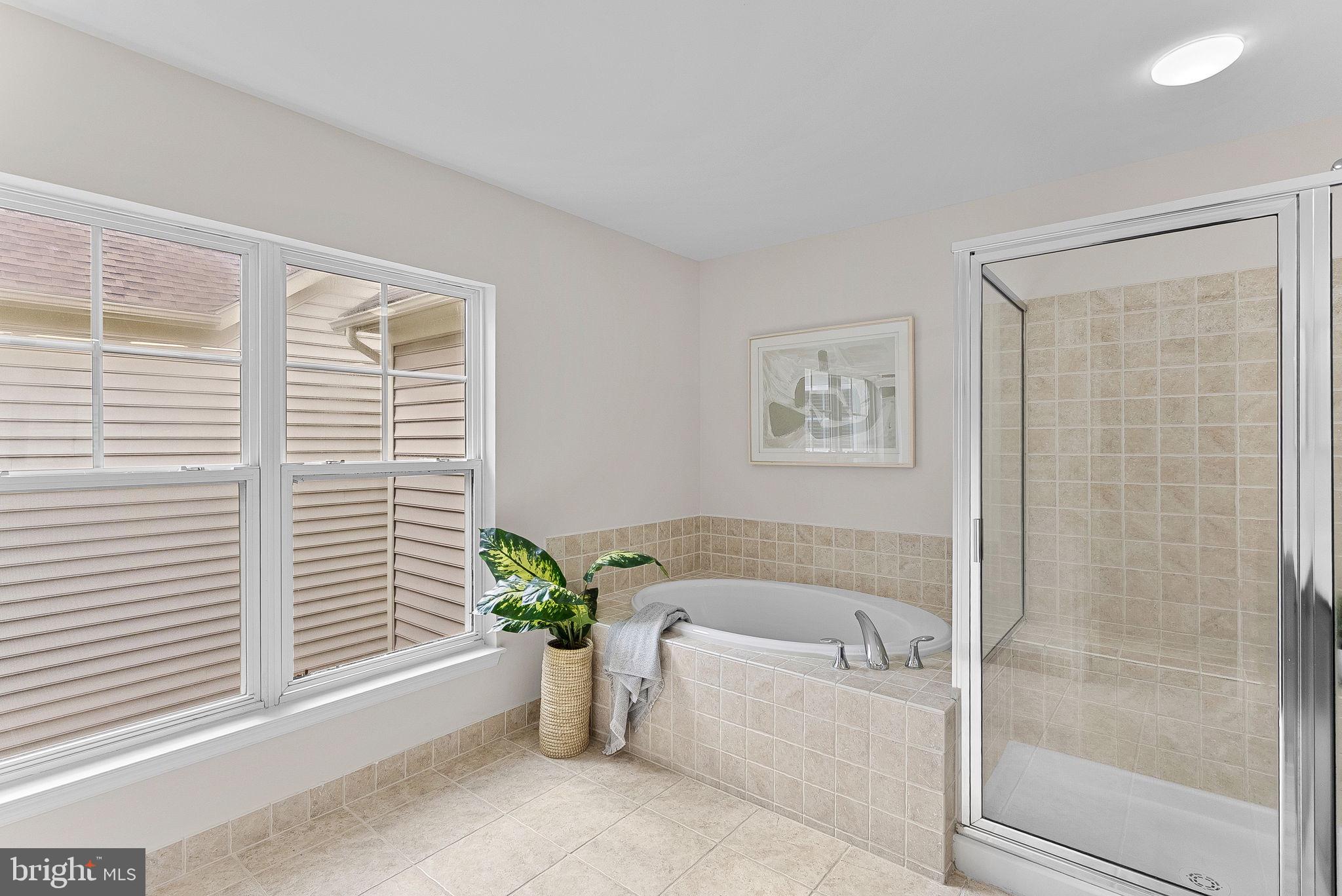 LORTON TOWN CNTR LANDBAY - Residential