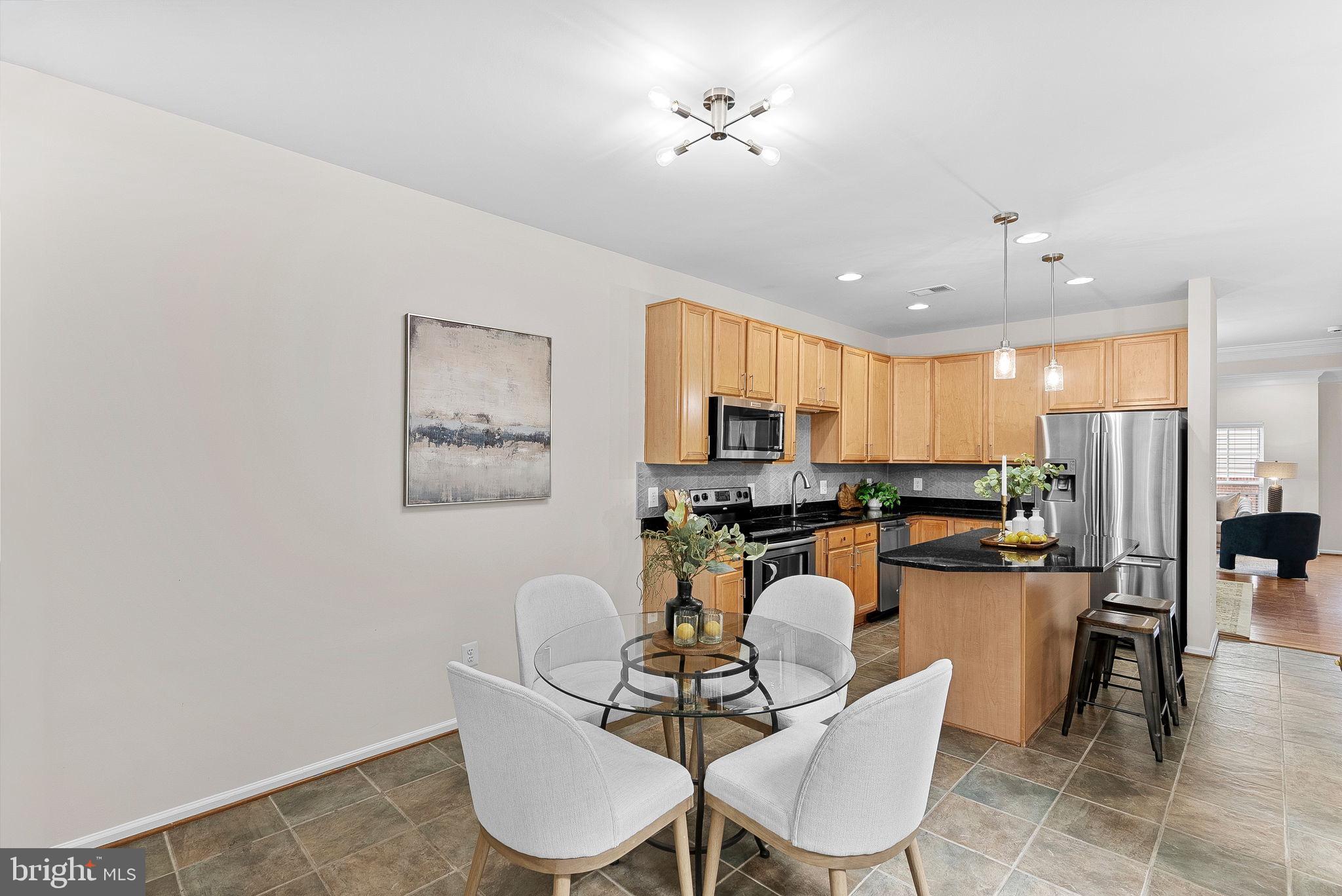 LORTON TOWN CNTR LANDBAY - Residential