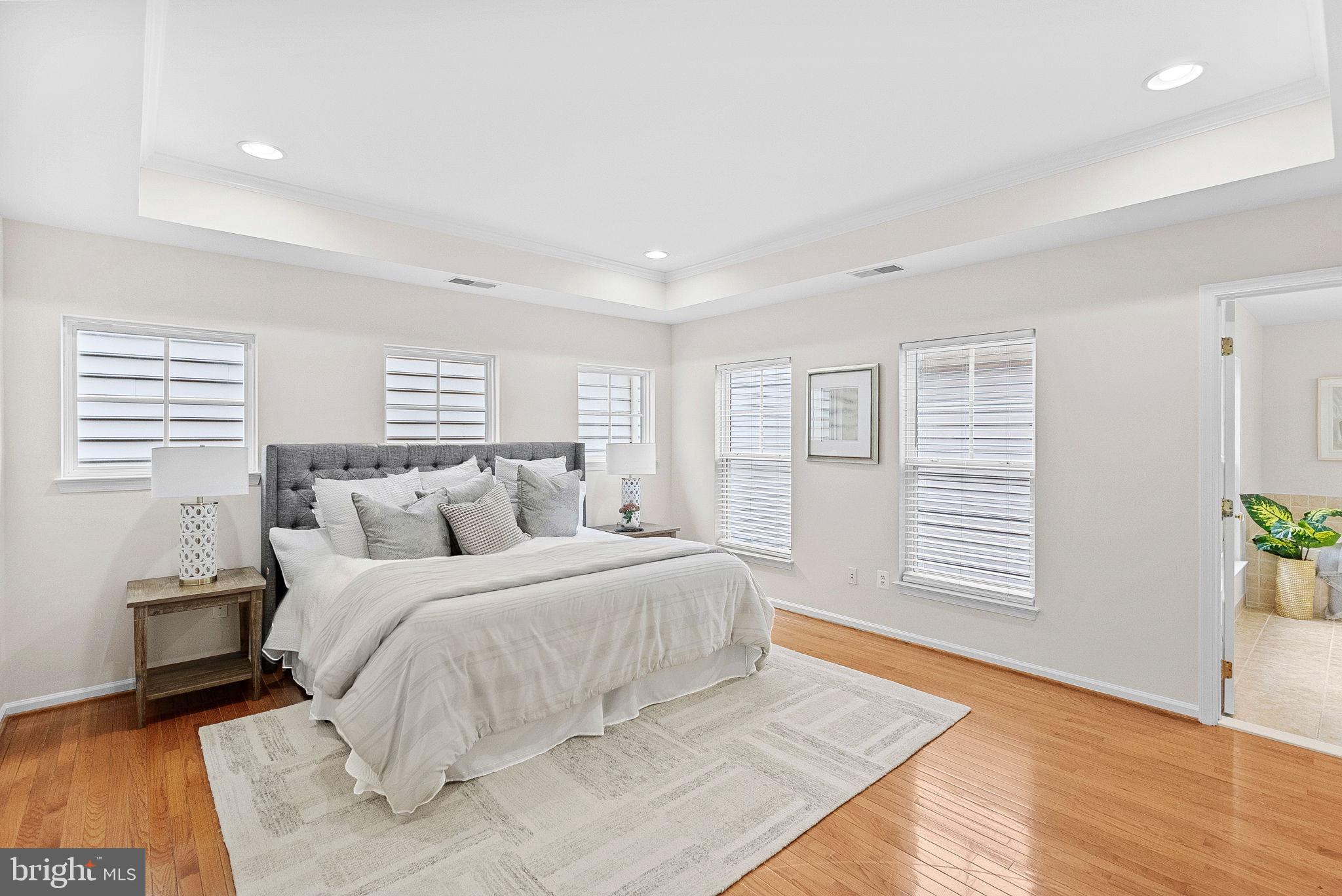 LORTON TOWN CNTR LANDBAY - Residential