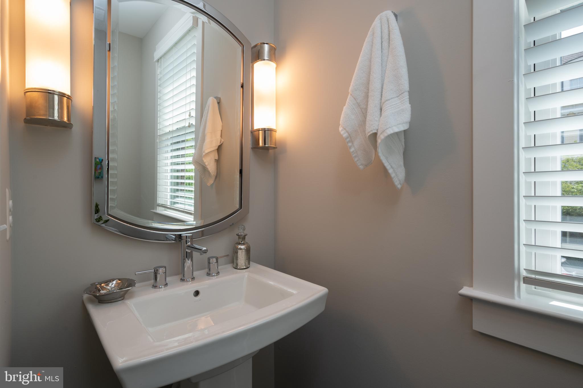 MAJESTY WEST - Residential