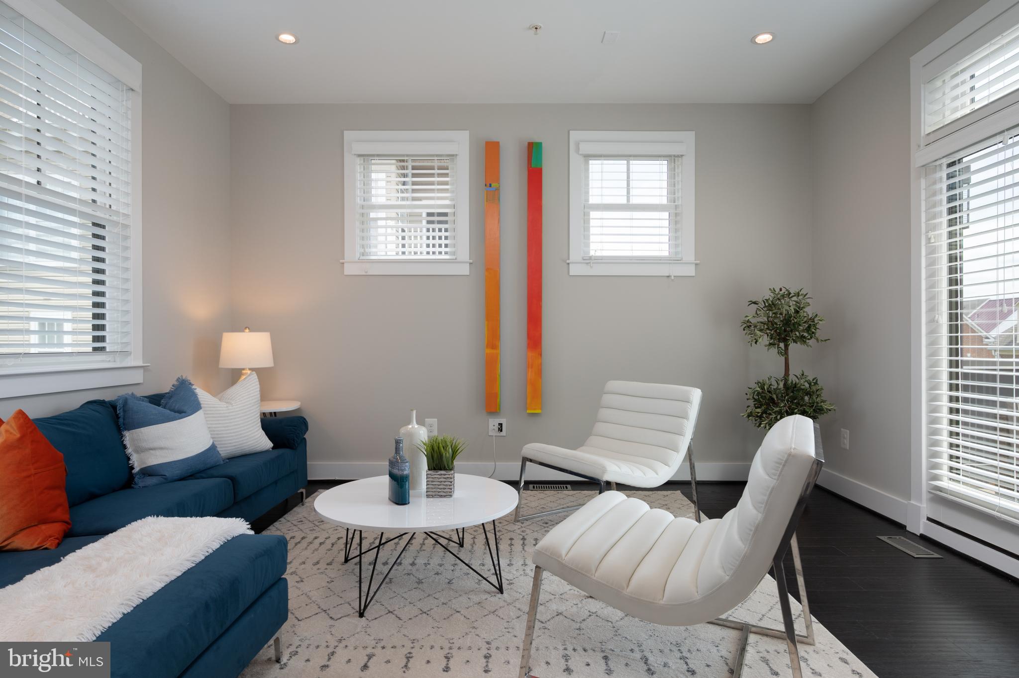 MAJESTY WEST - Residential