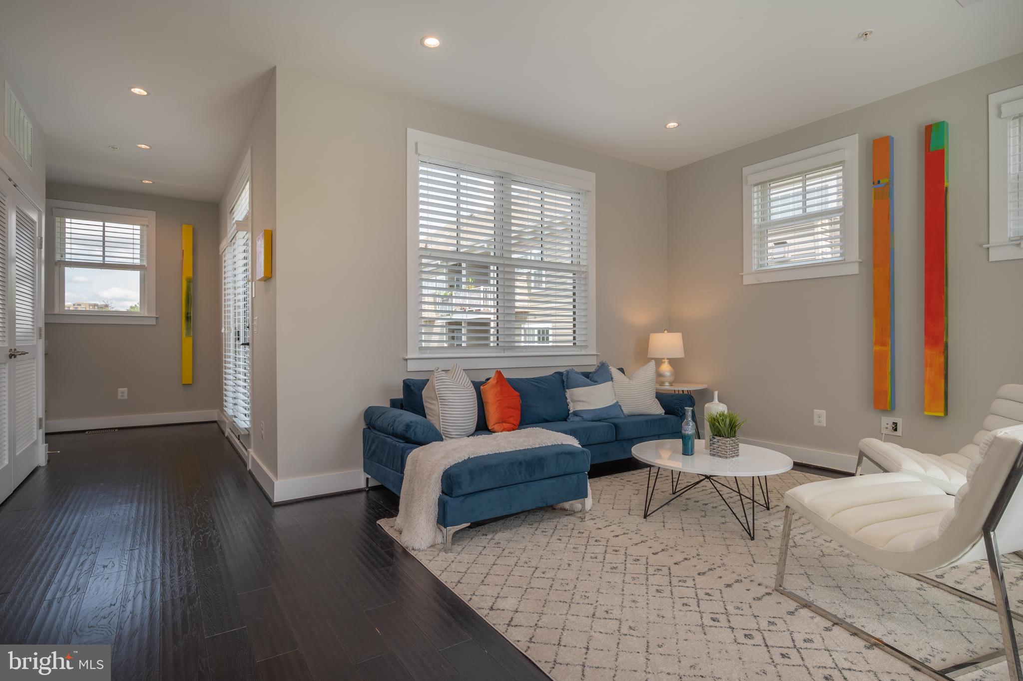 MAJESTY WEST - Residential