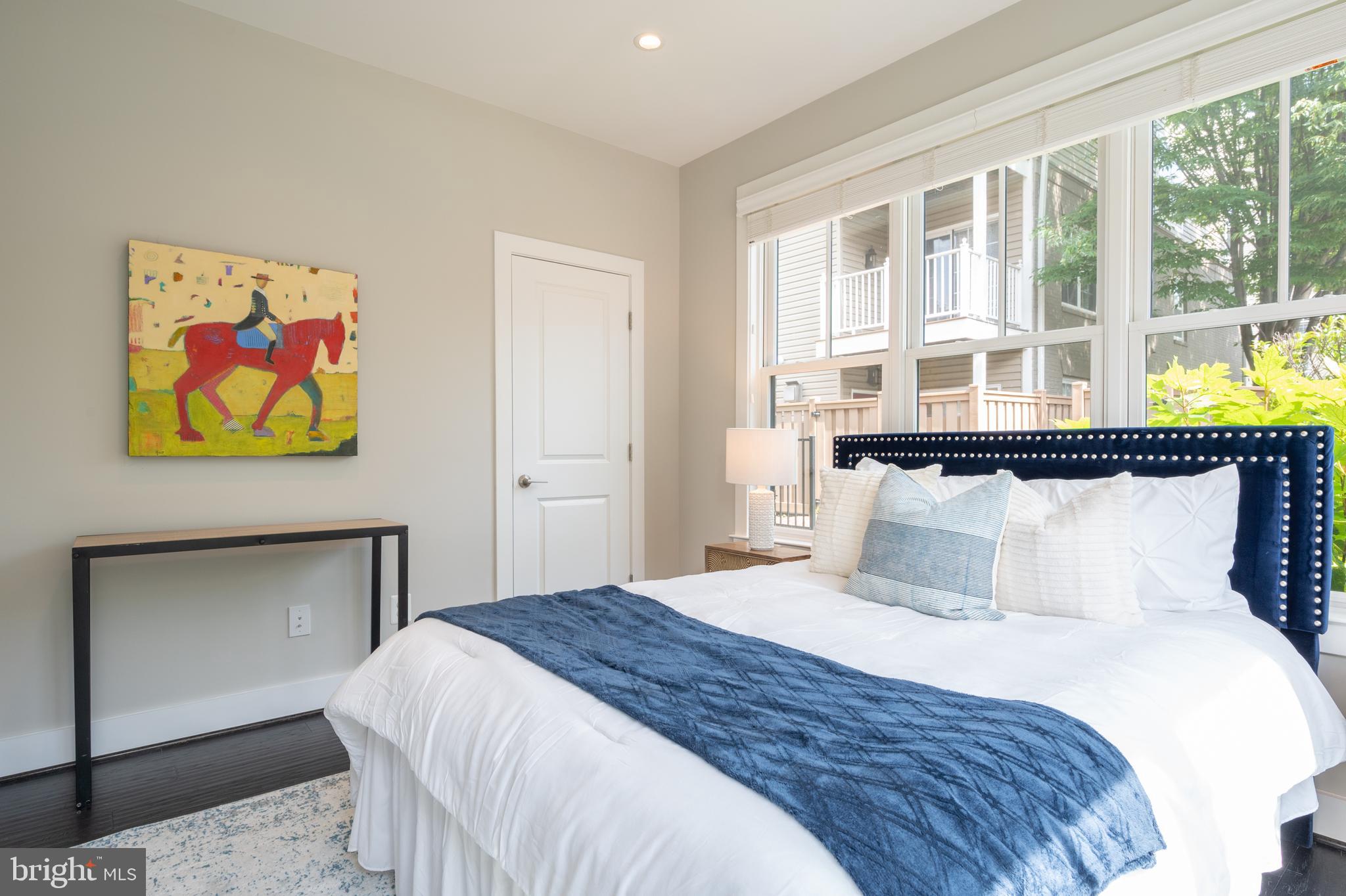 MAJESTY WEST - Residential