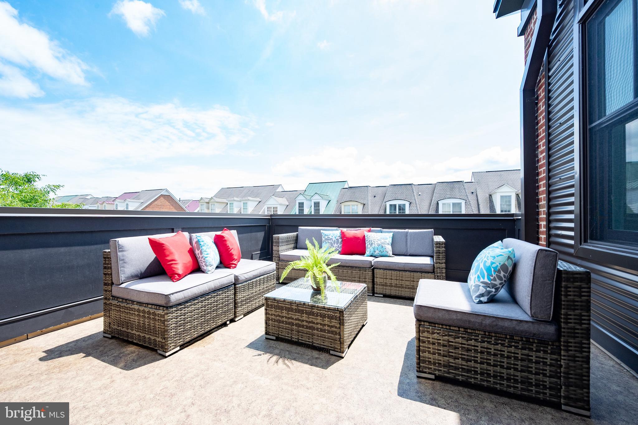 MAJESTY WEST - Residential