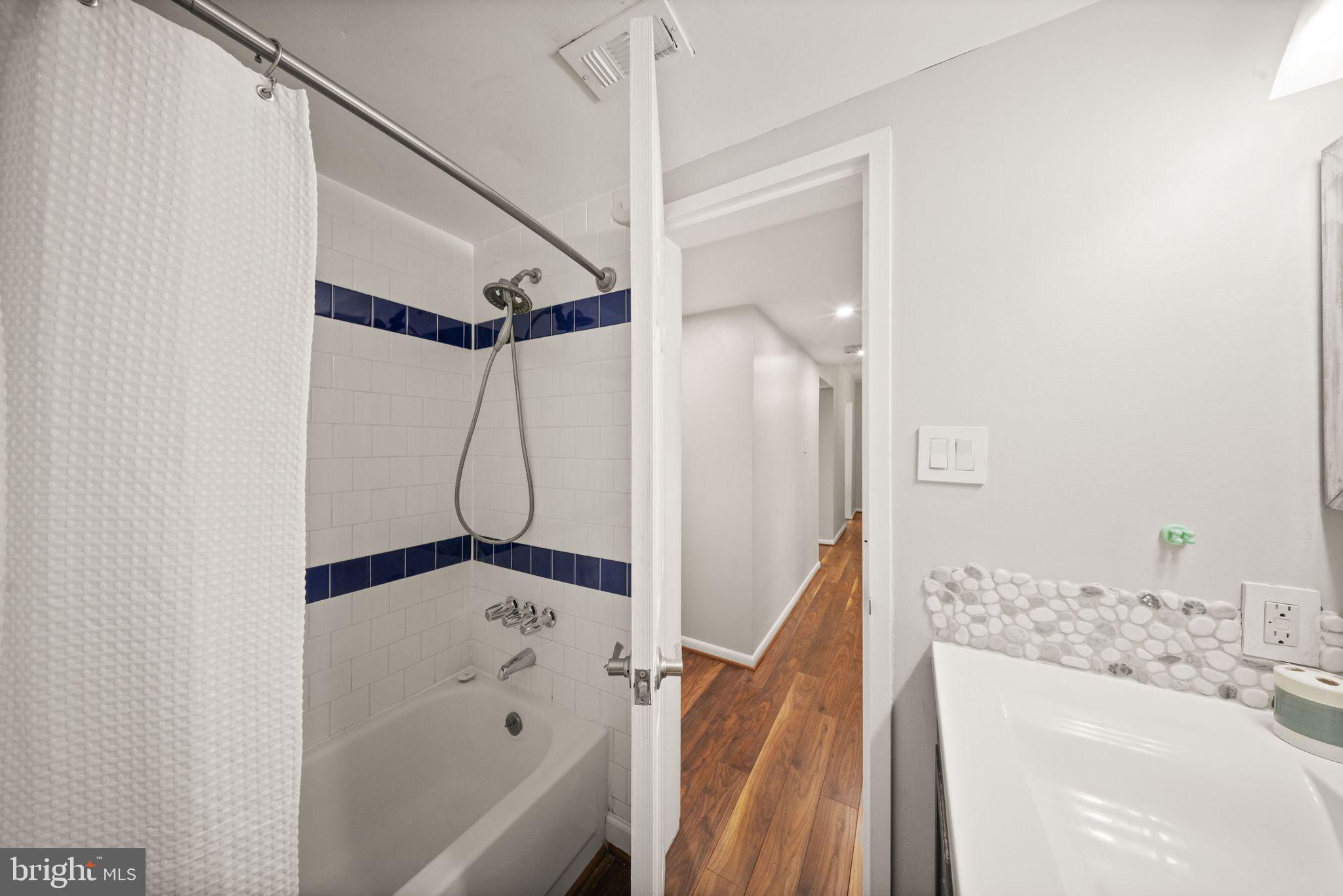 SHADOWOOD - Residential