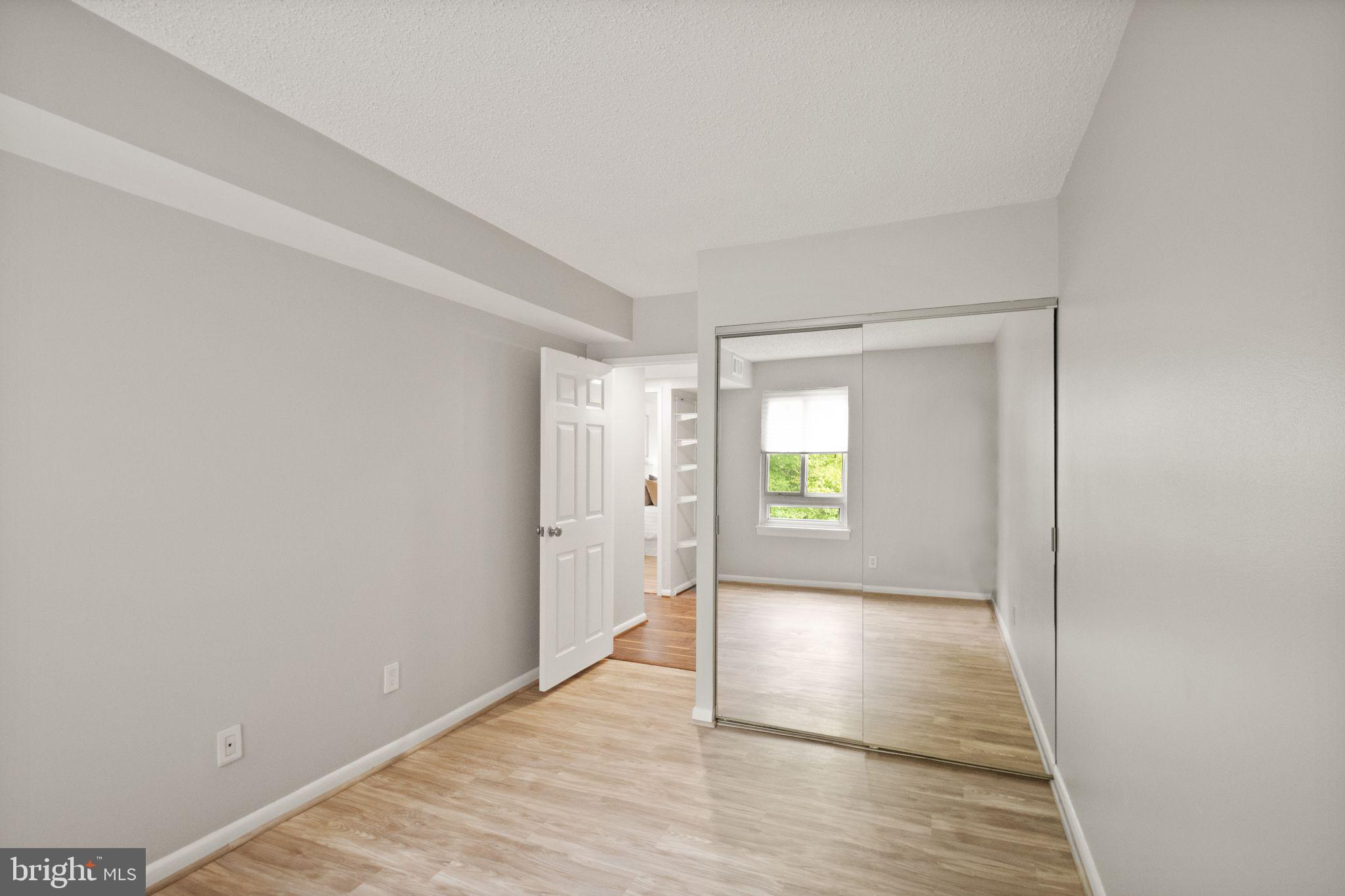 SHADOWOOD - Residential