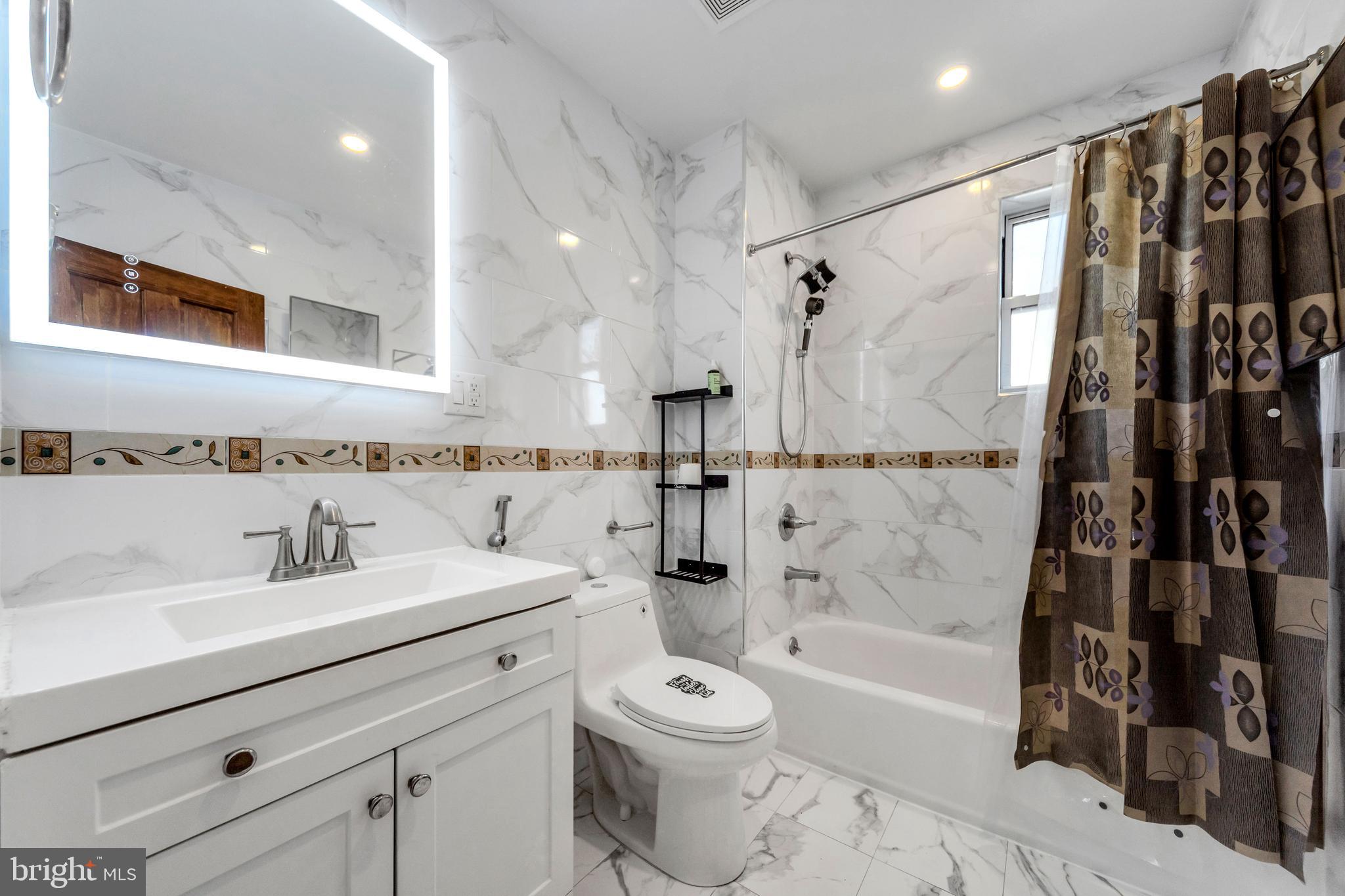 HIGHLAND PARK - Residential