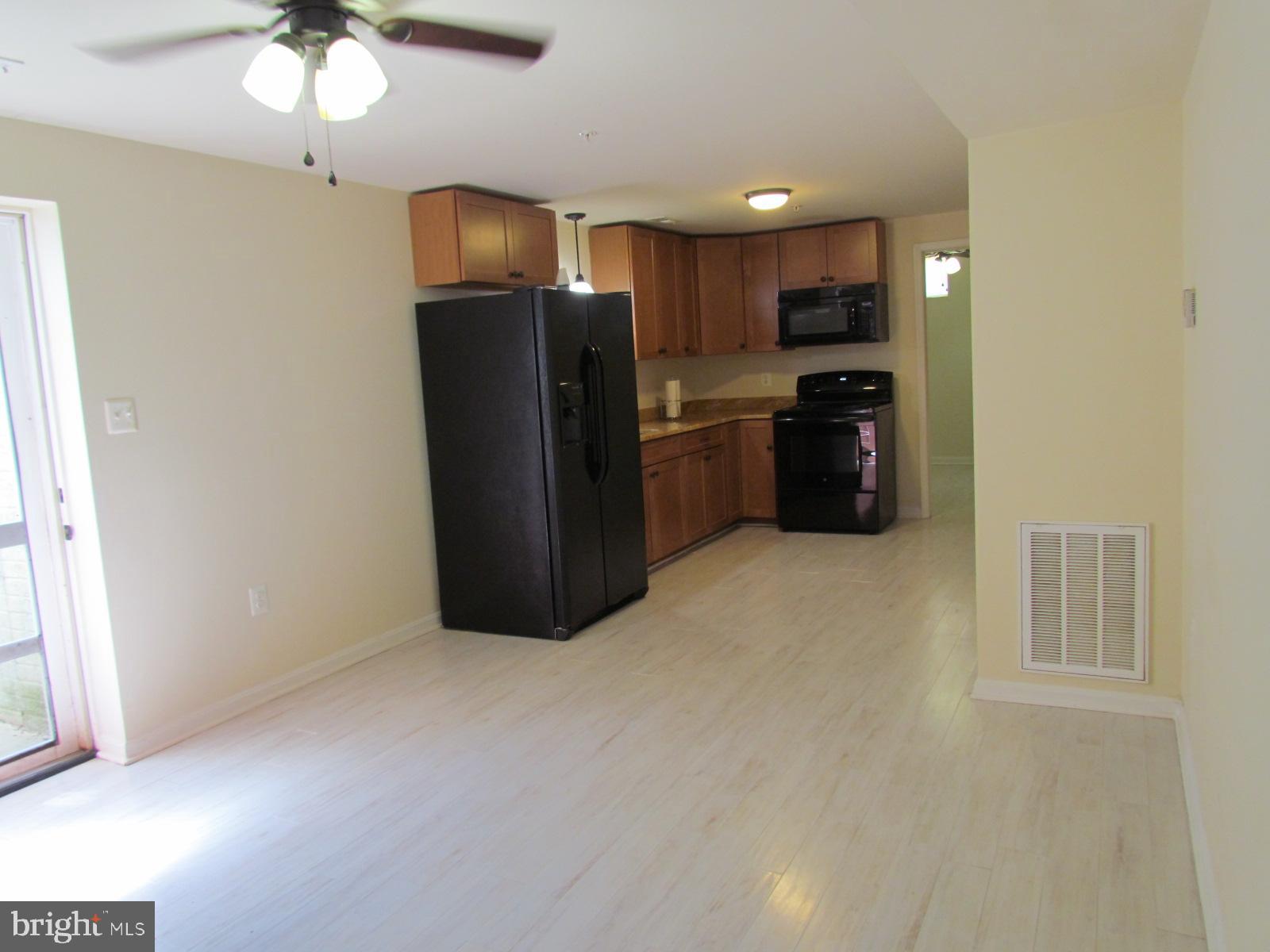 23220 SPALDING LN (BASEMENT APT)