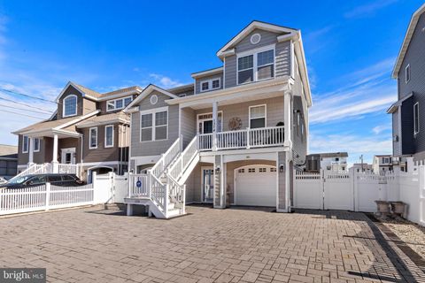 Photo of 1374 Paul Boulevard, MANAHAWKIN, NJ 08050 (MLS # NJOC2037768)