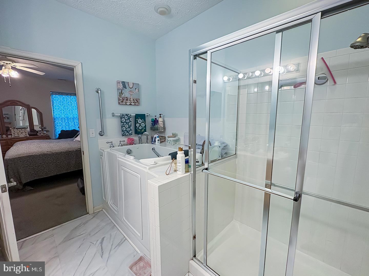 WOOD CREEK GOLF COMM - Residential