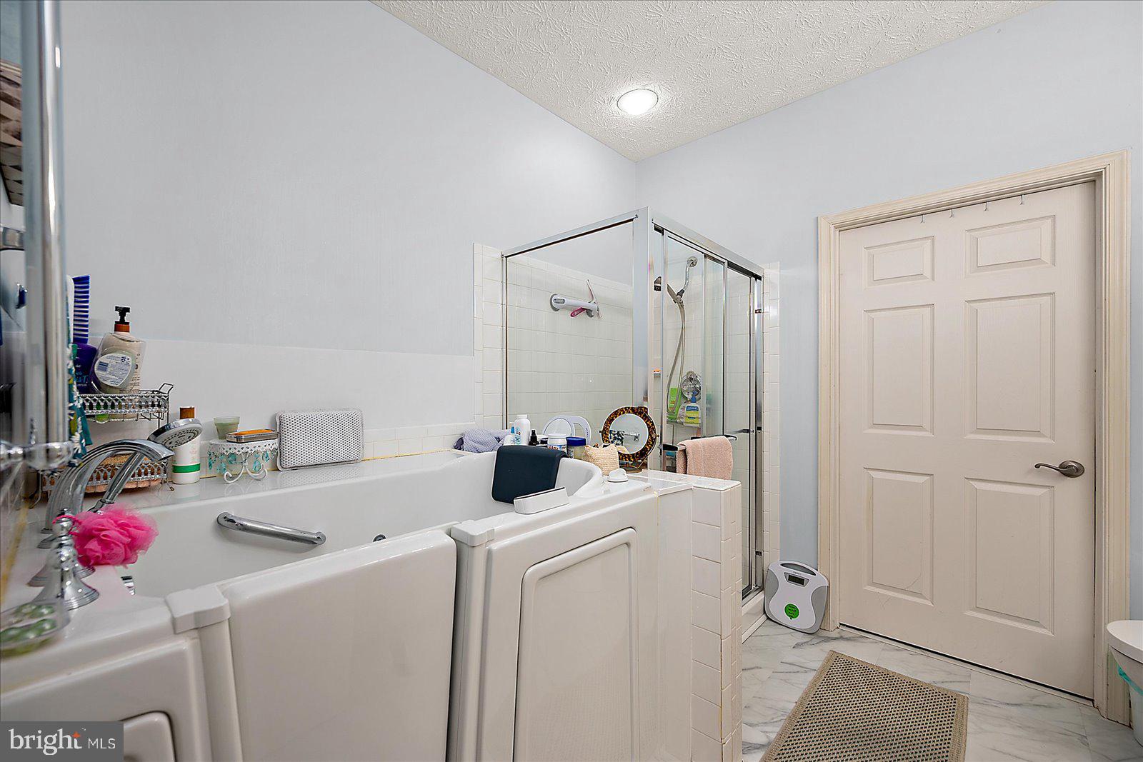 WOOD CREEK GOLF COMM - Residential