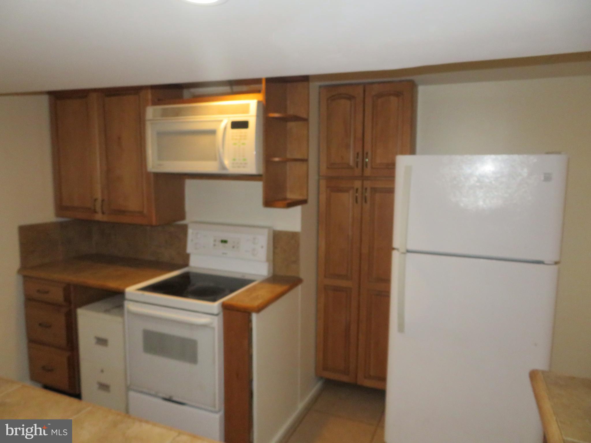 WALNUT RIDGE - Residential Lease