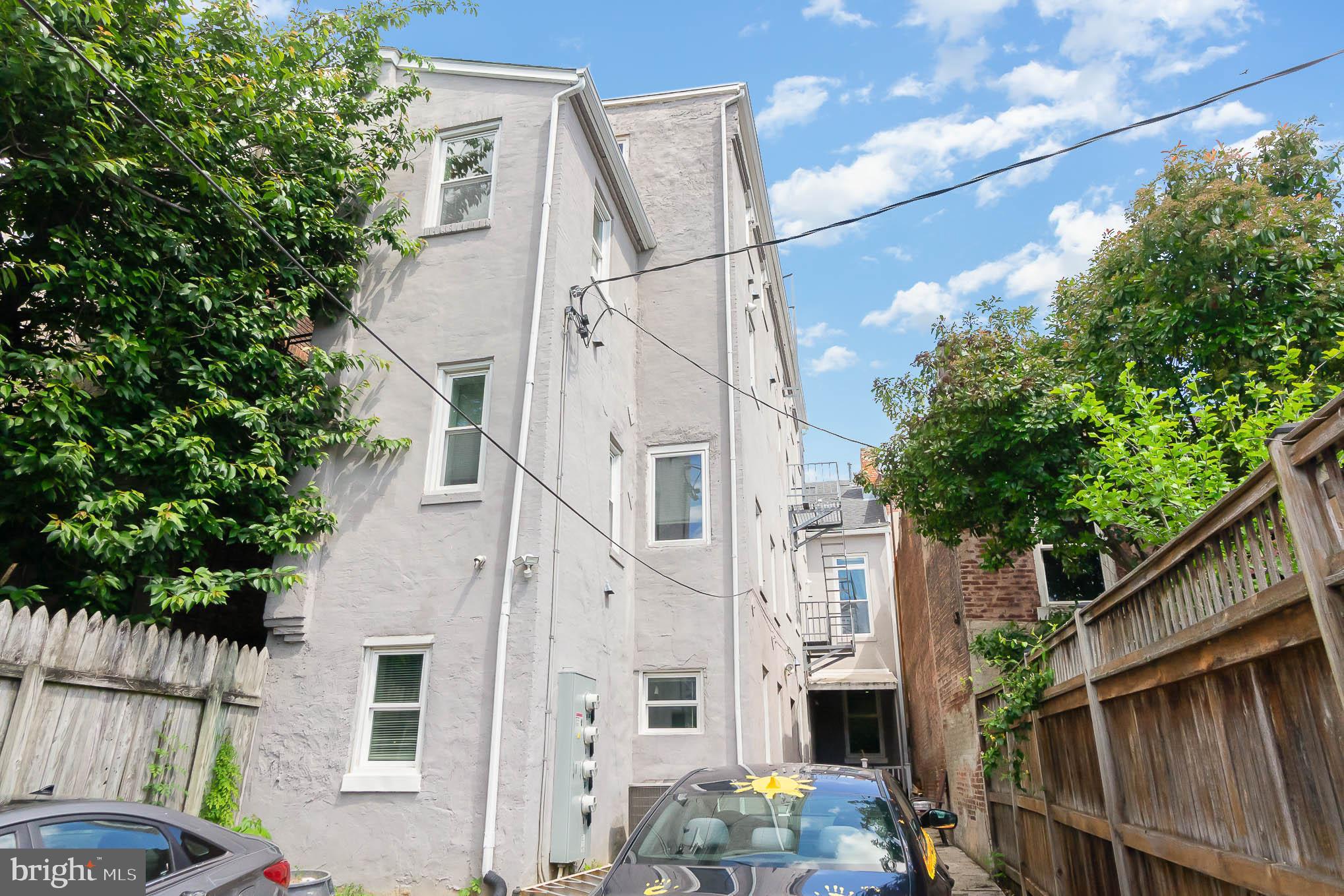 BARRE CIRCLE HISTORIC DISTRICT - Residential Lease