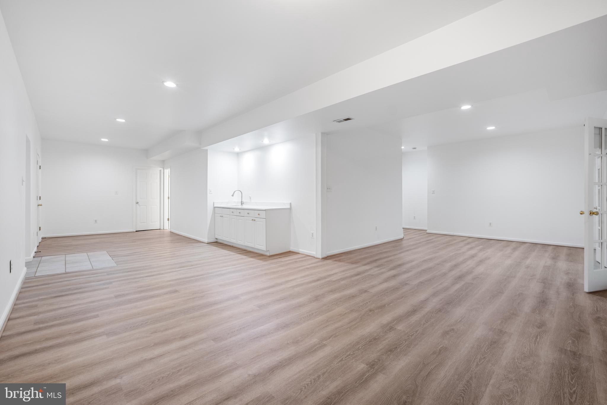 WILLOW PONDS - Residential