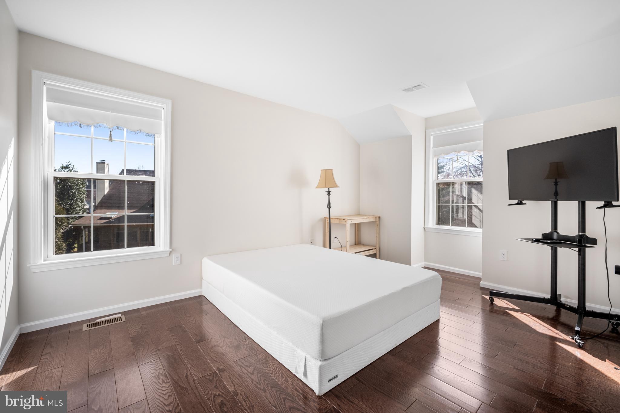 WILLOW PONDS - Residential