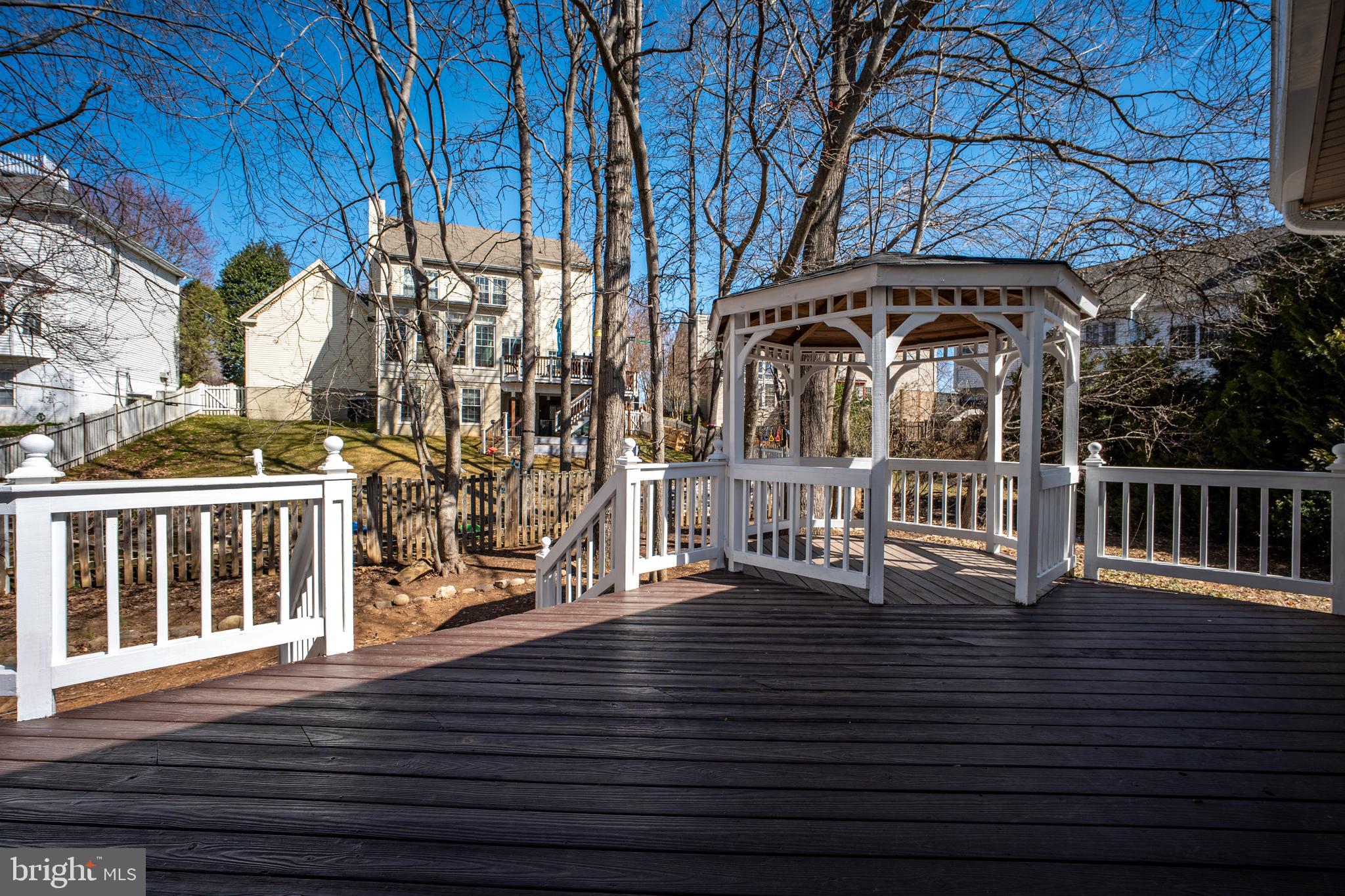 WILLOW PONDS - Residential