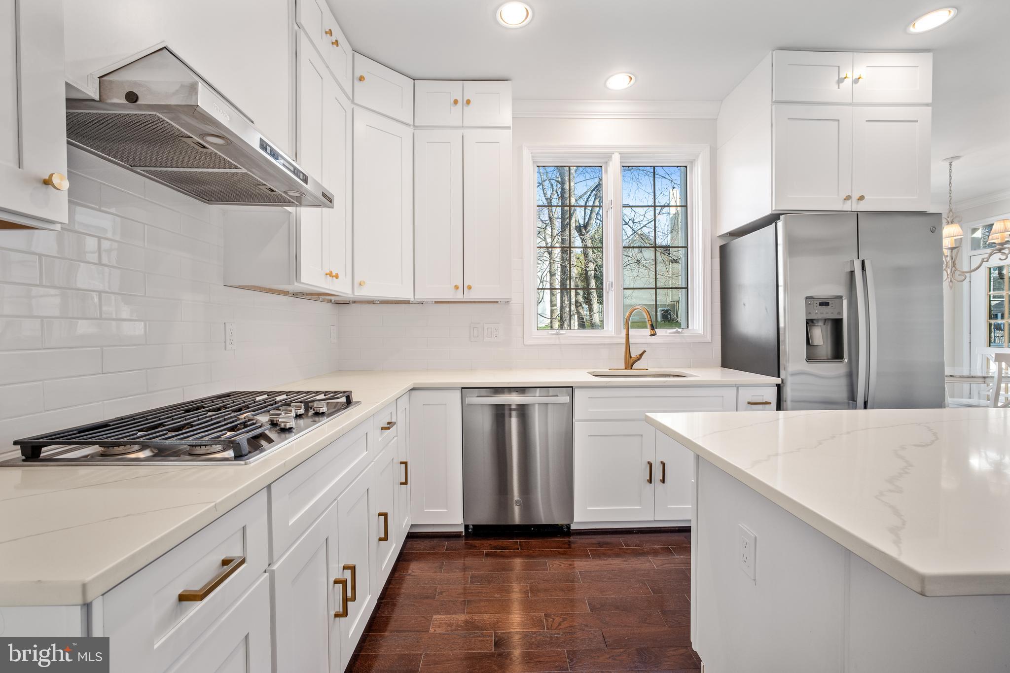 WILLOW PONDS - Residential