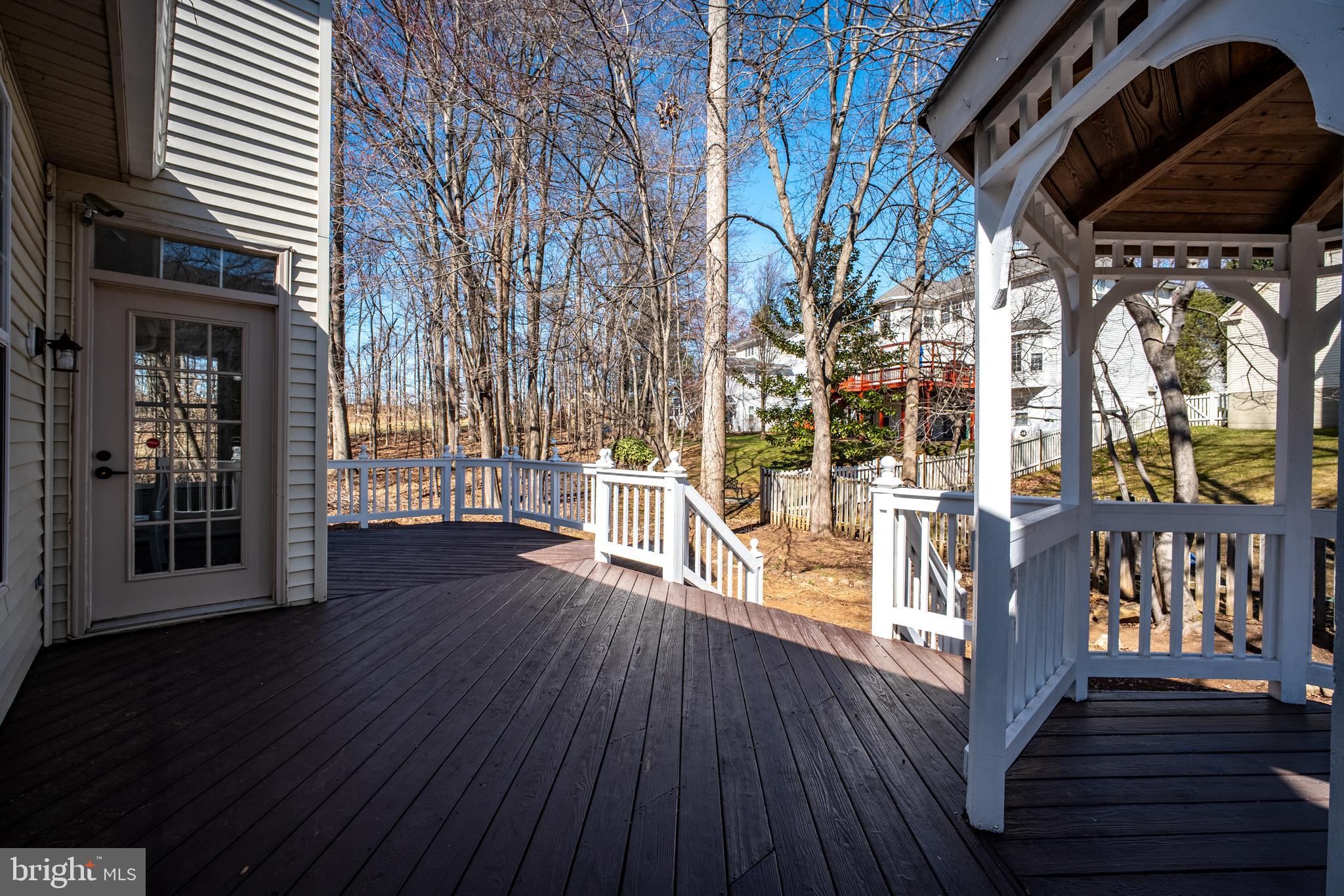 WILLOW PONDS - Residential