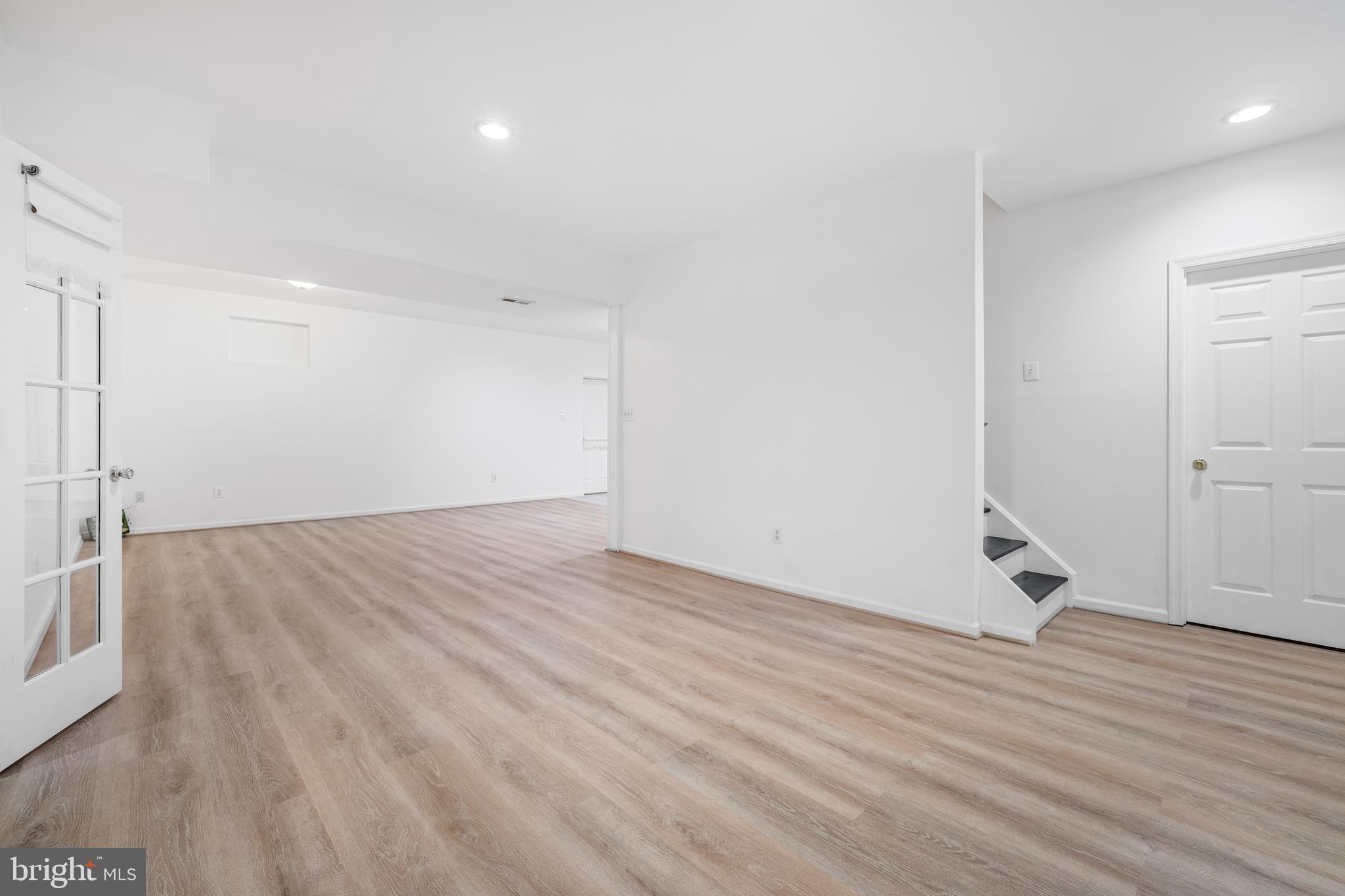 WILLOW PONDS - Residential