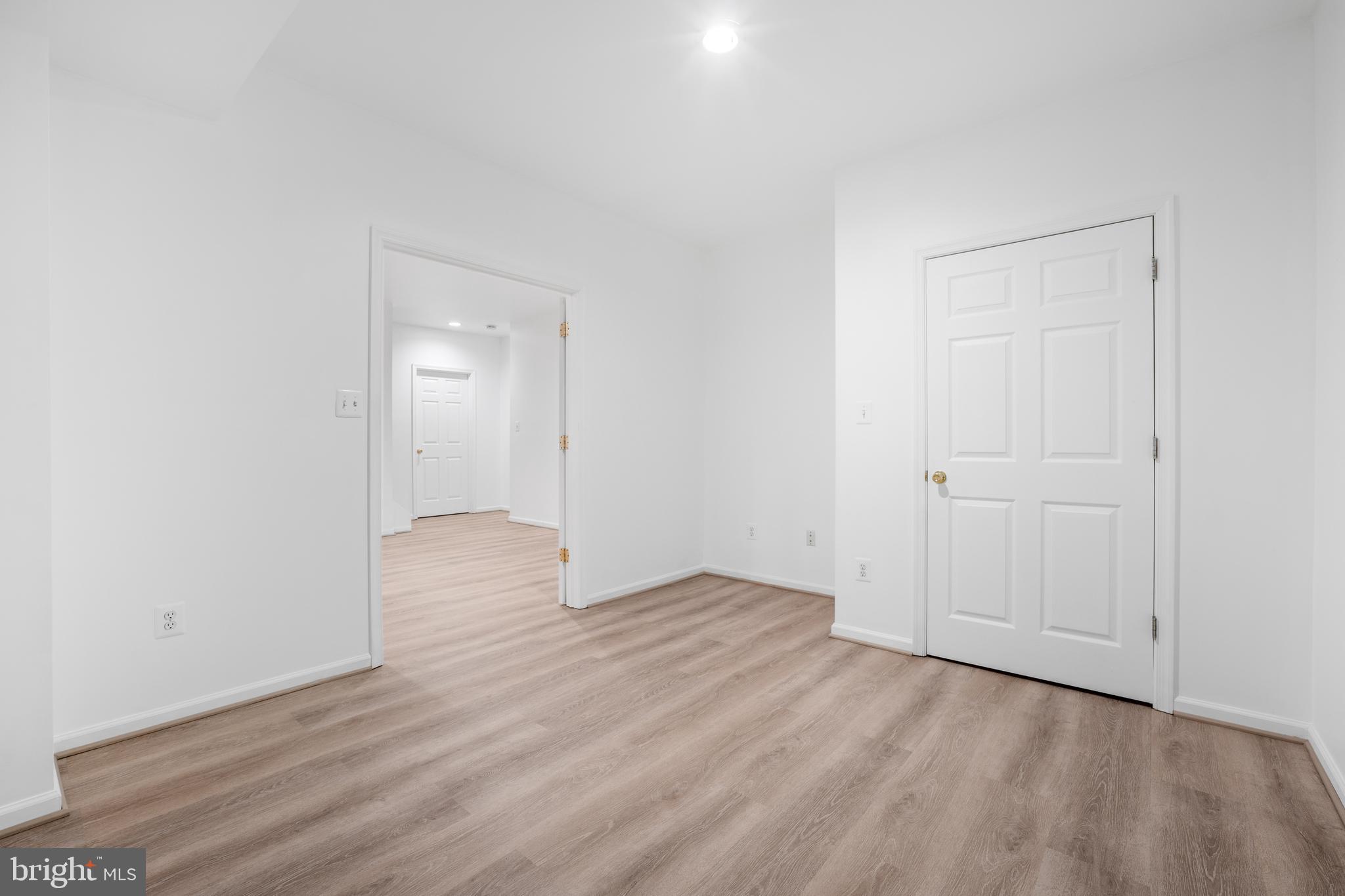 WILLOW PONDS - Residential