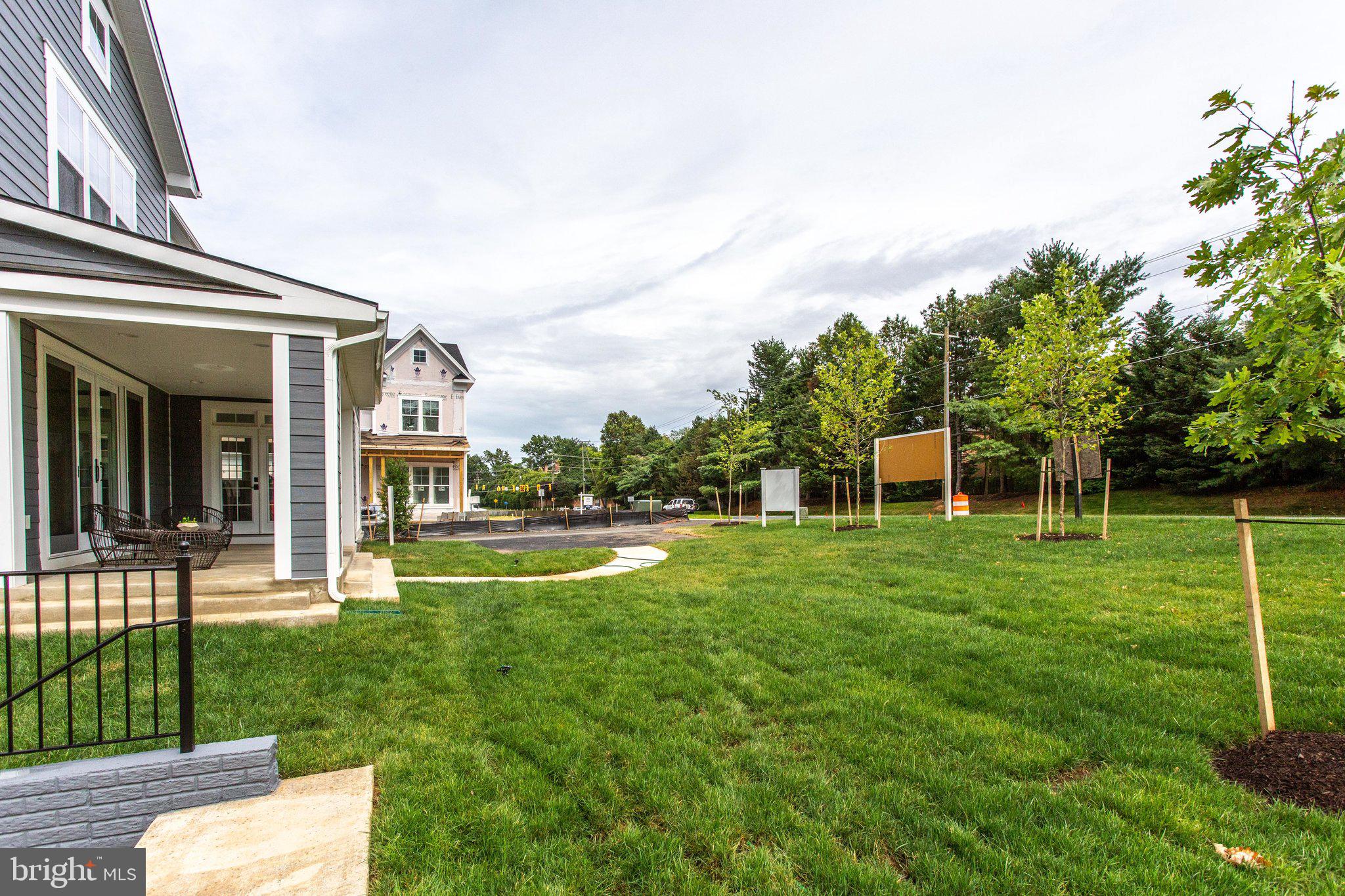 OVER LEE KNOLLS - Residential